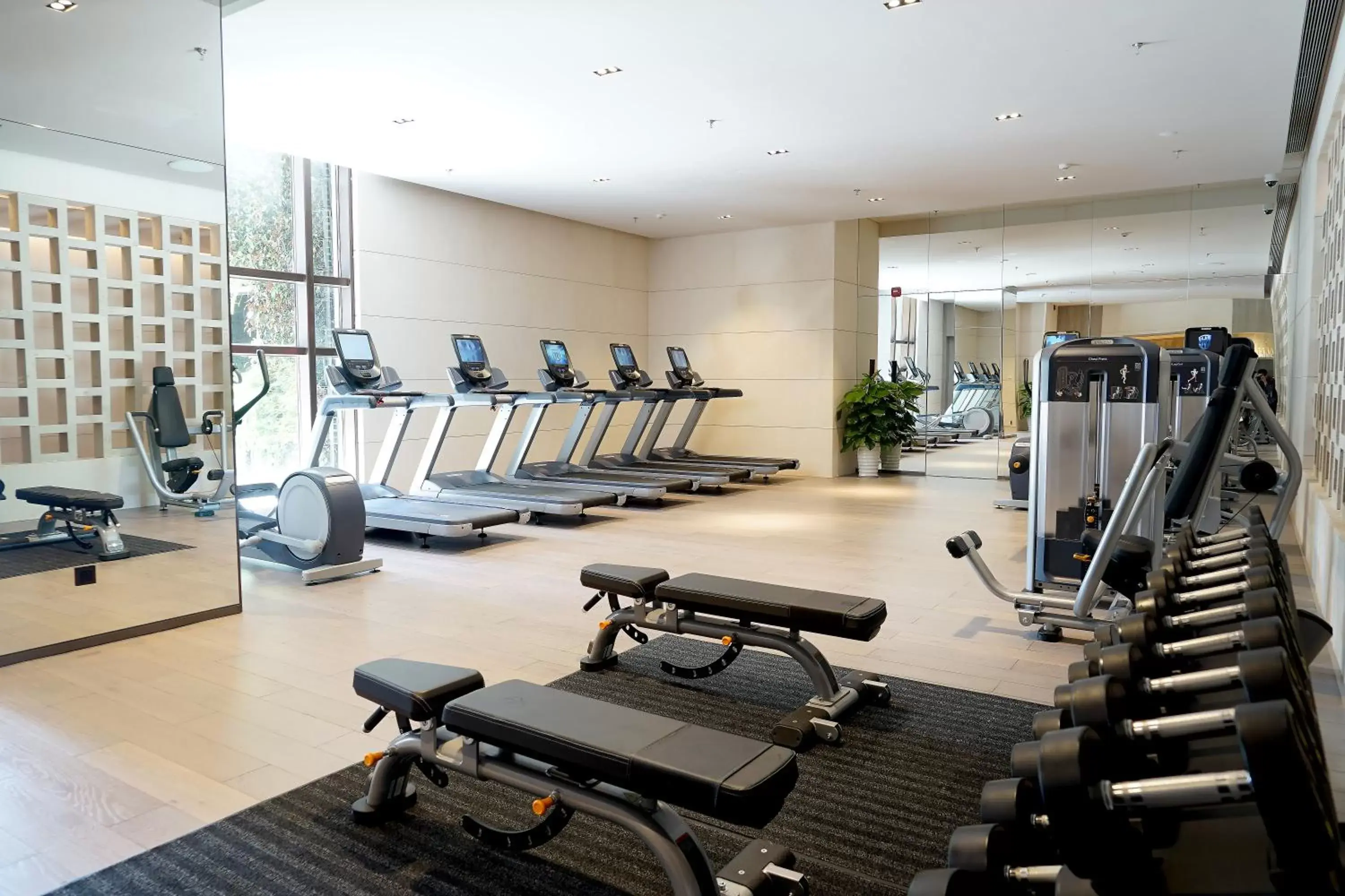 Fitness centre/facilities, Fitness Center/Facilities in Shenzhen Marriott Hotel Golden Bay