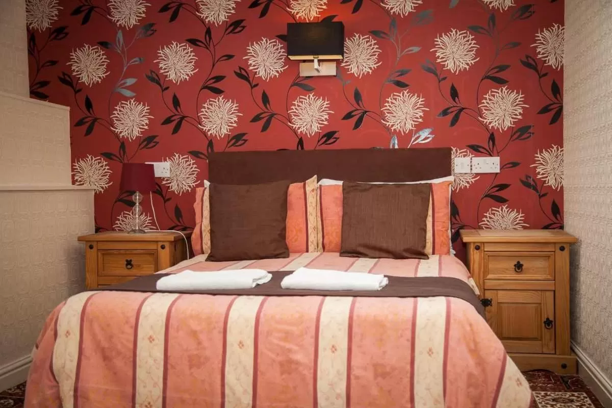 Bedroom, Bed in The Trafford Hotel