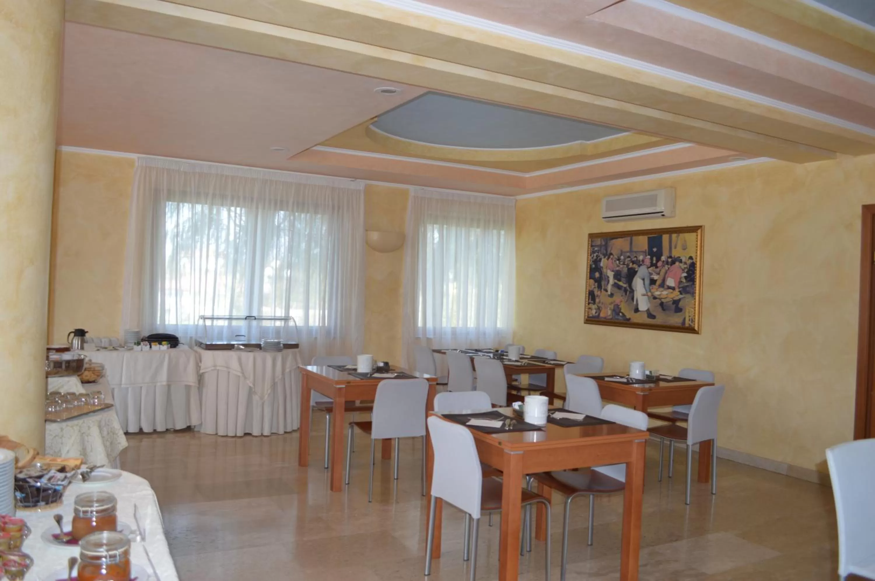 Restaurant/places to eat in Hotel Parco Serrone