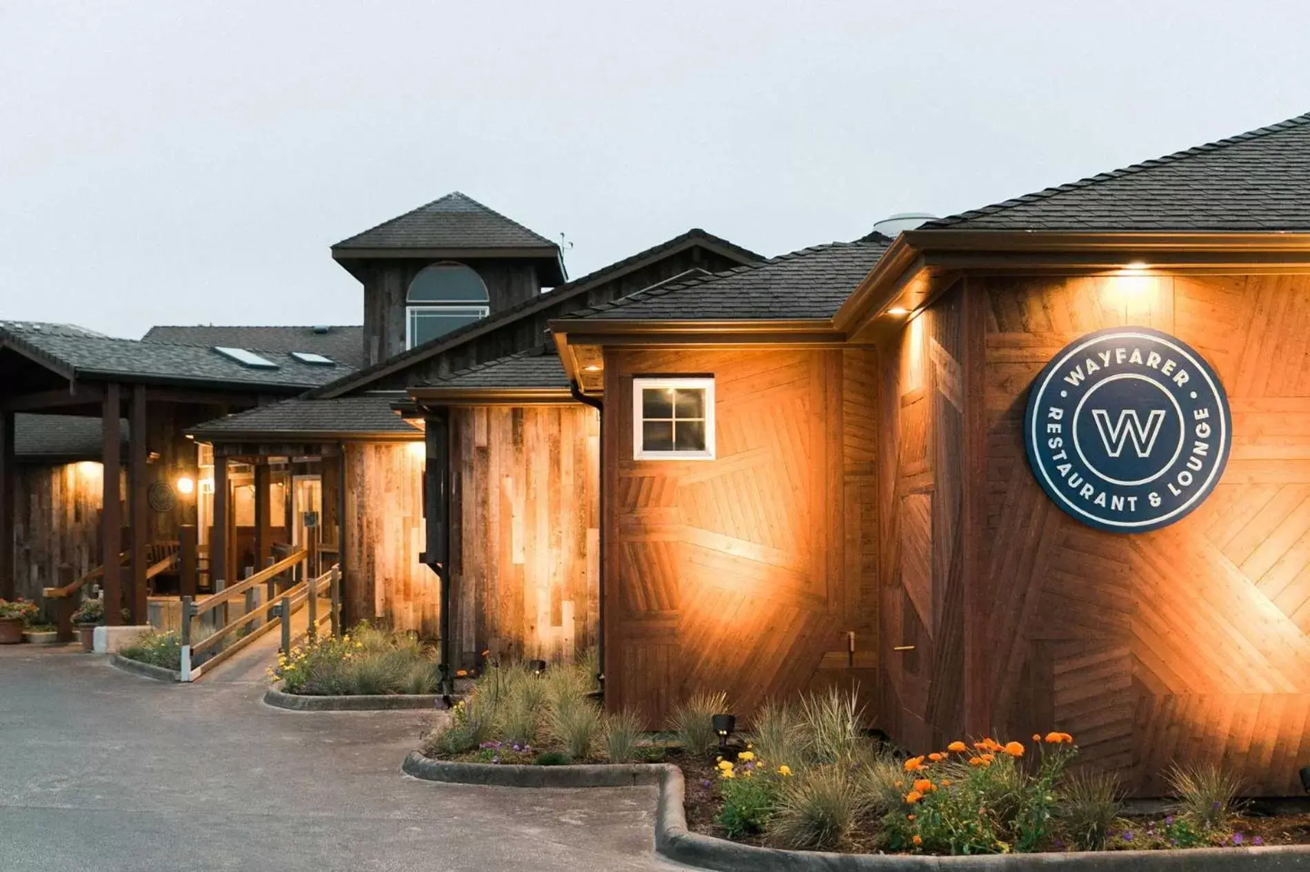 Restaurant/places to eat in Surfsand Resort Restaurant/places to eat in Surfsand Resort