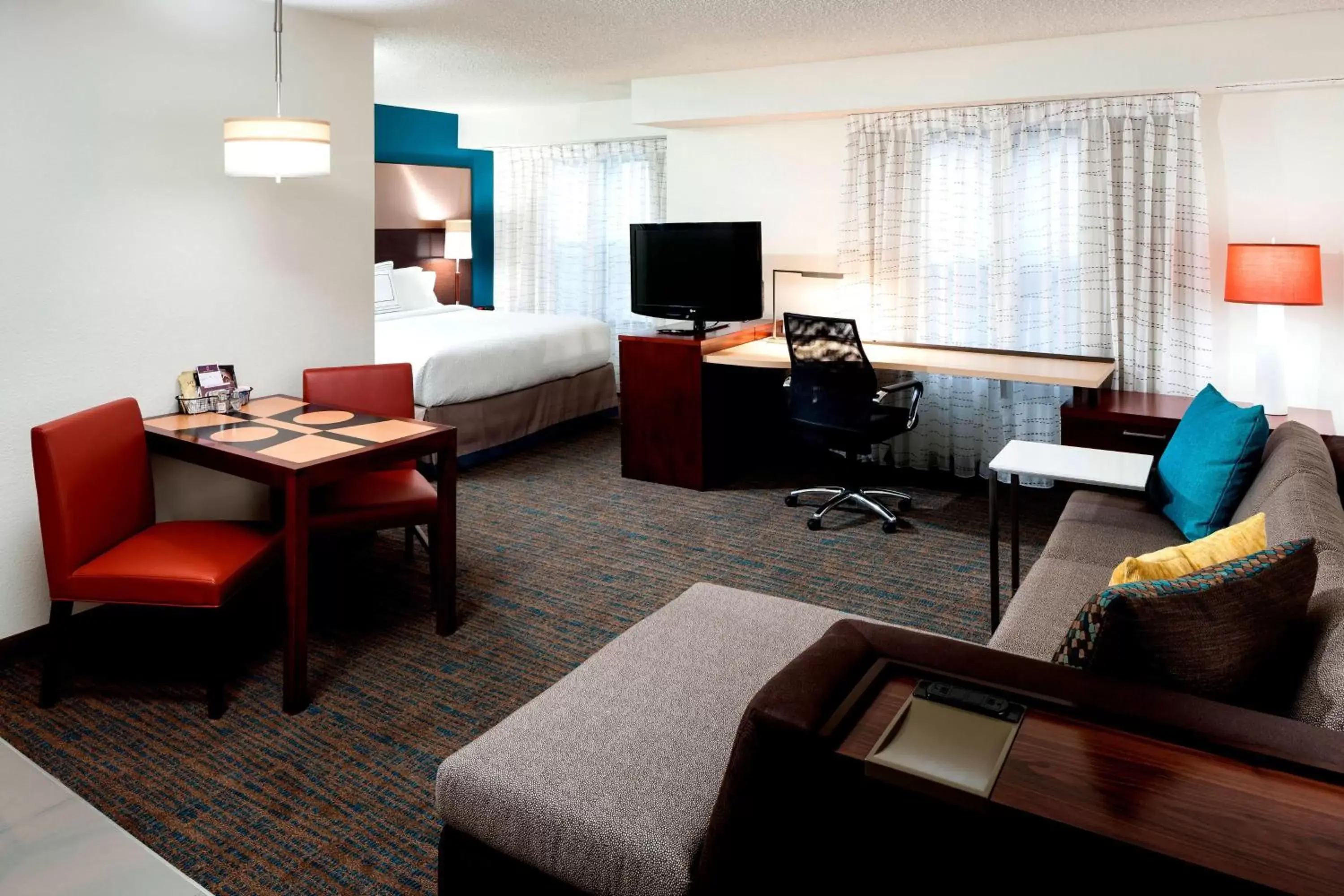 Photo of the whole room, Seating Area in Residence Inn Denver Highlands Ranch