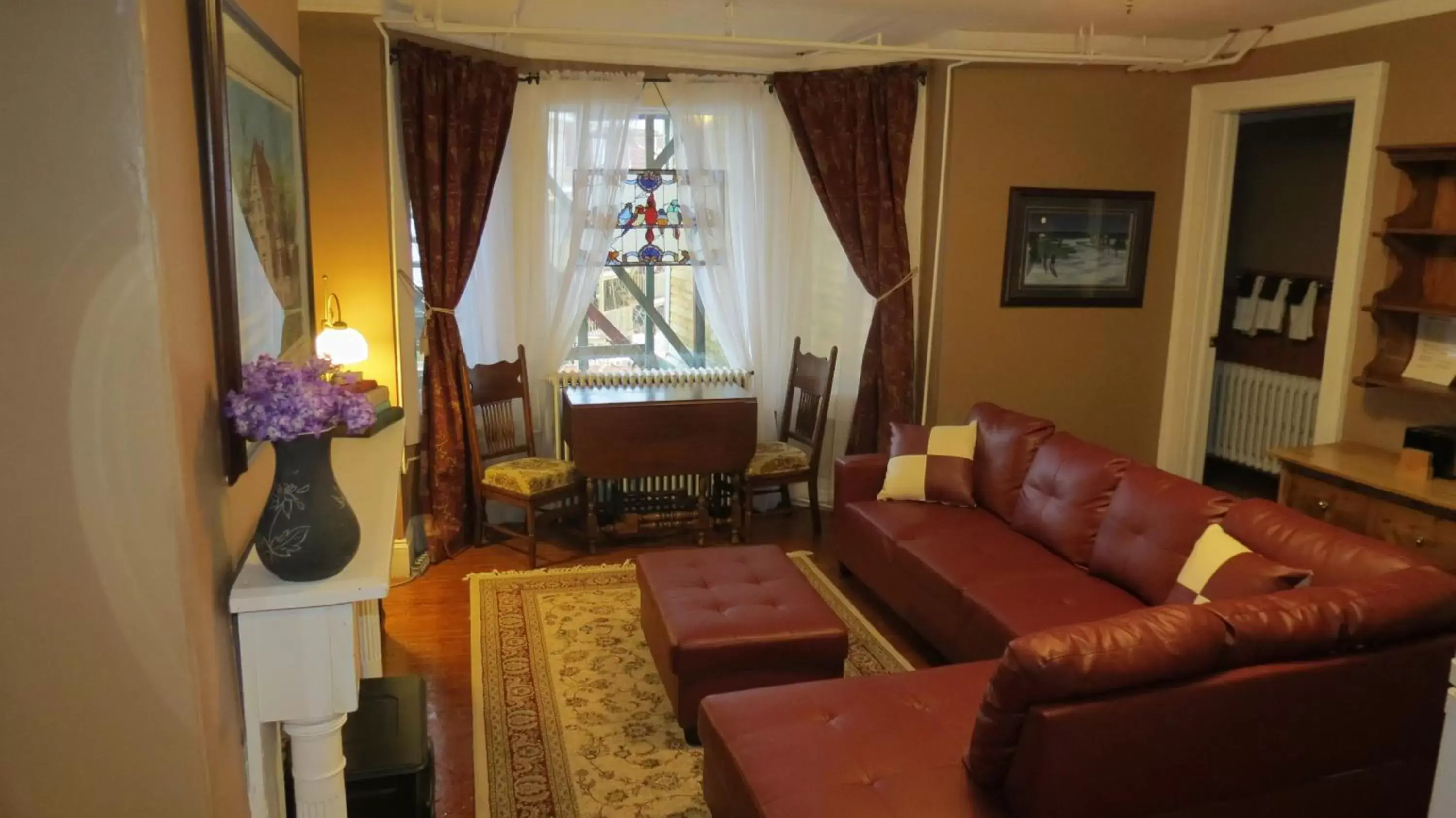 Seating Area in The Roses Heritage Inn