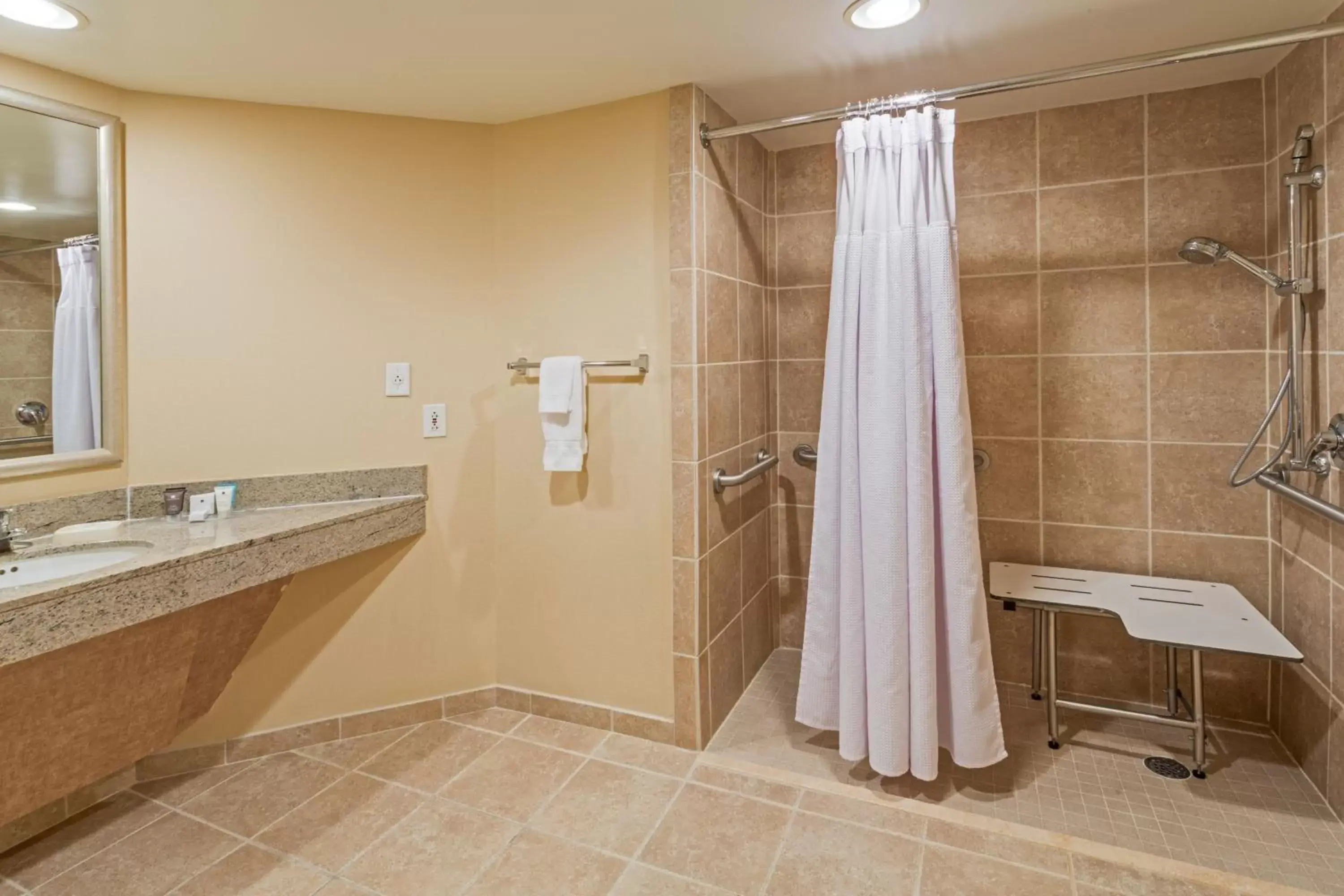 Bathroom in Hotel Kinetic Orlando Universal Blvd