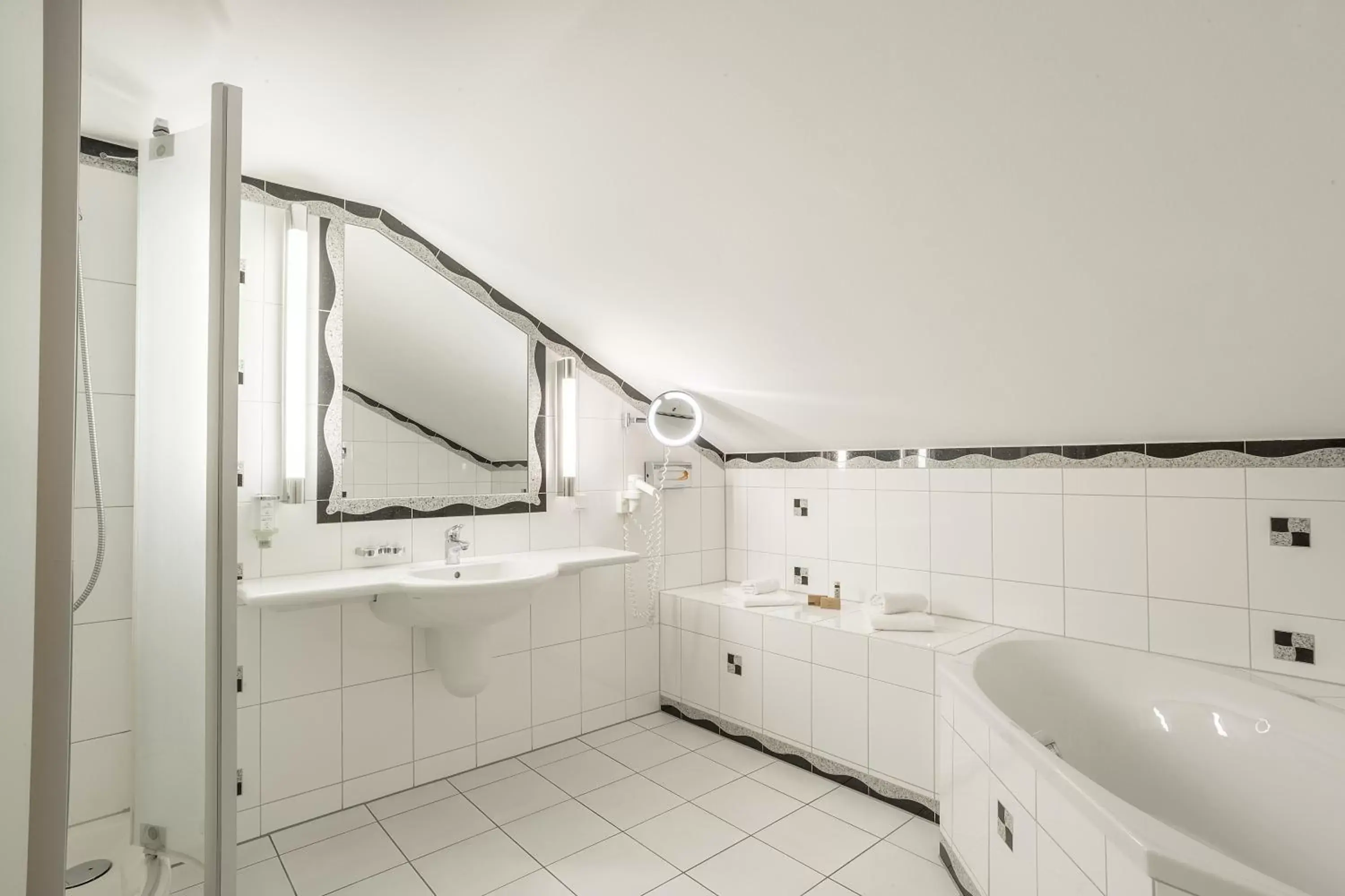 Shower, Bathroom in Ringhotel Warnemünder Hof