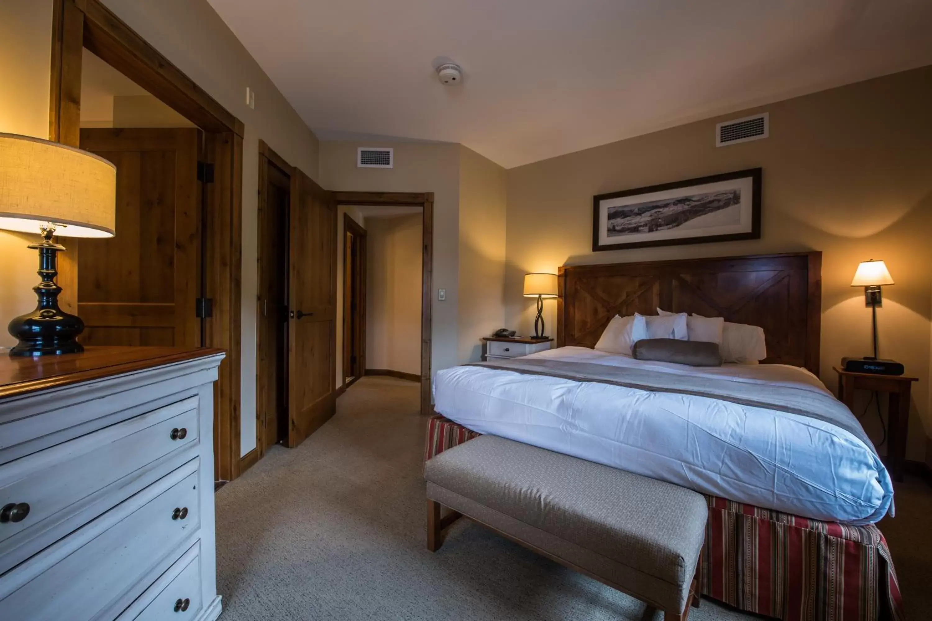 Bed in The Lodge at Mountaineer Square