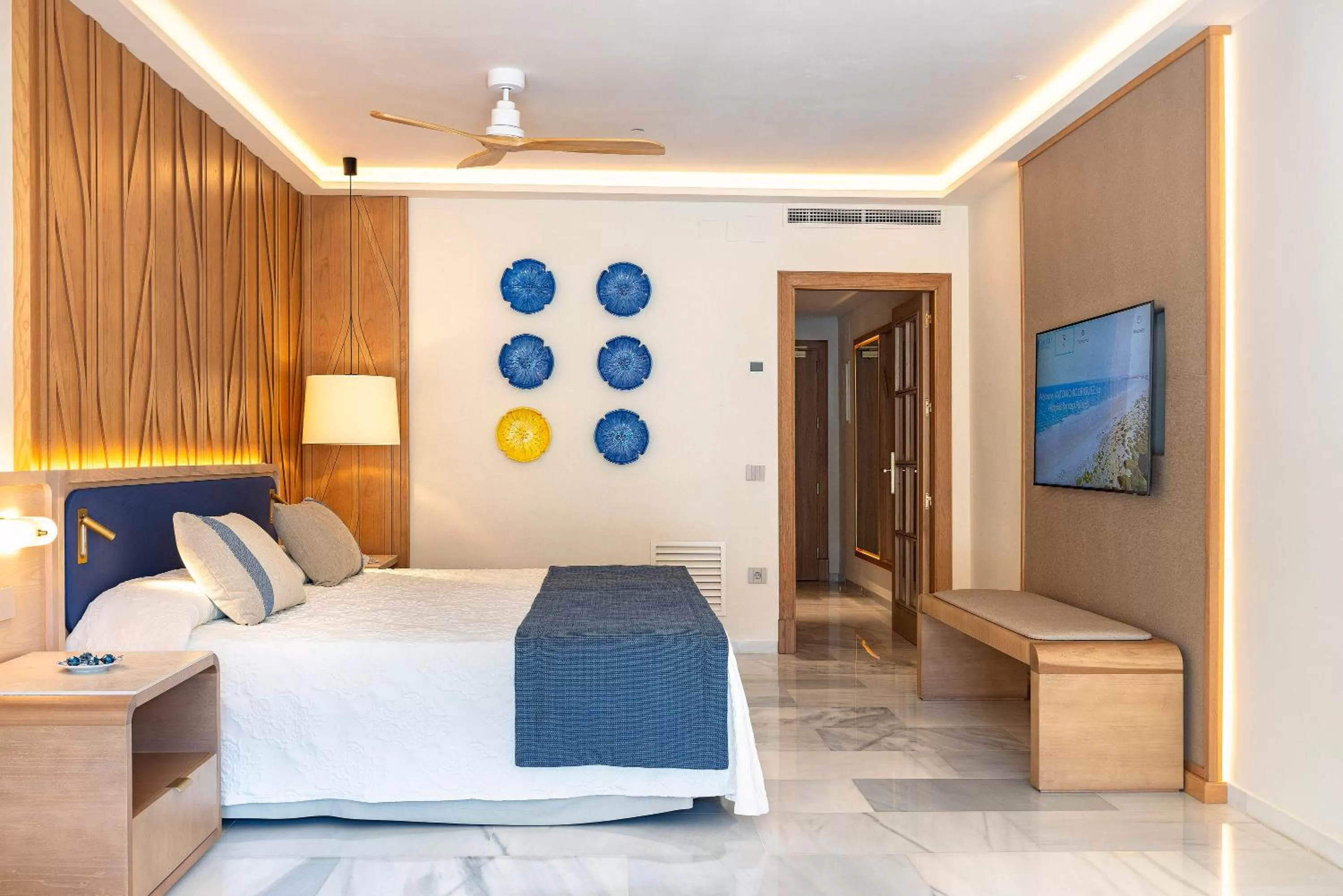 Bed in Hipotels Barrosa Palace & Spa