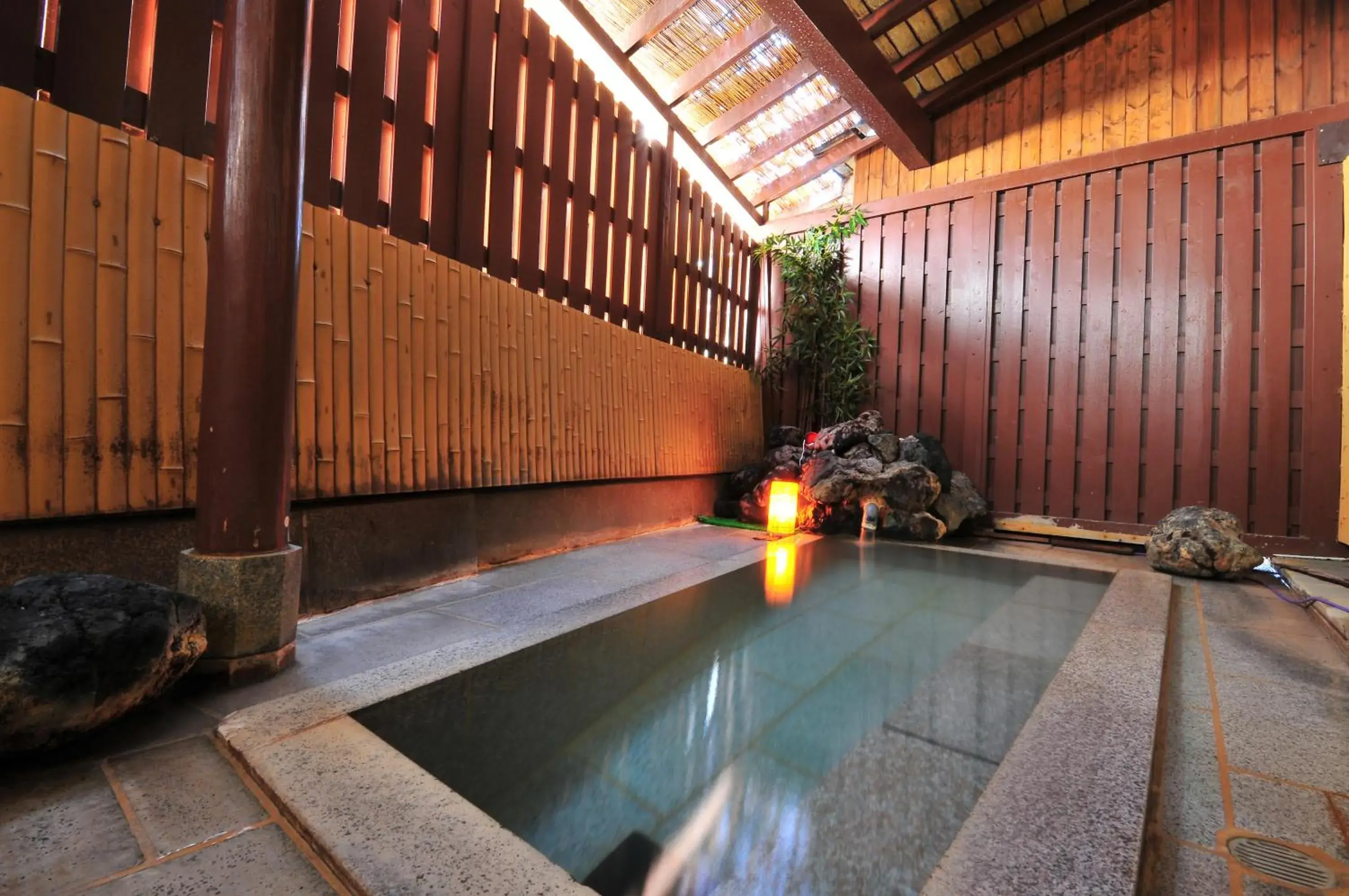 Hot Spring Bath in Kusatsu Onsen Daitokan