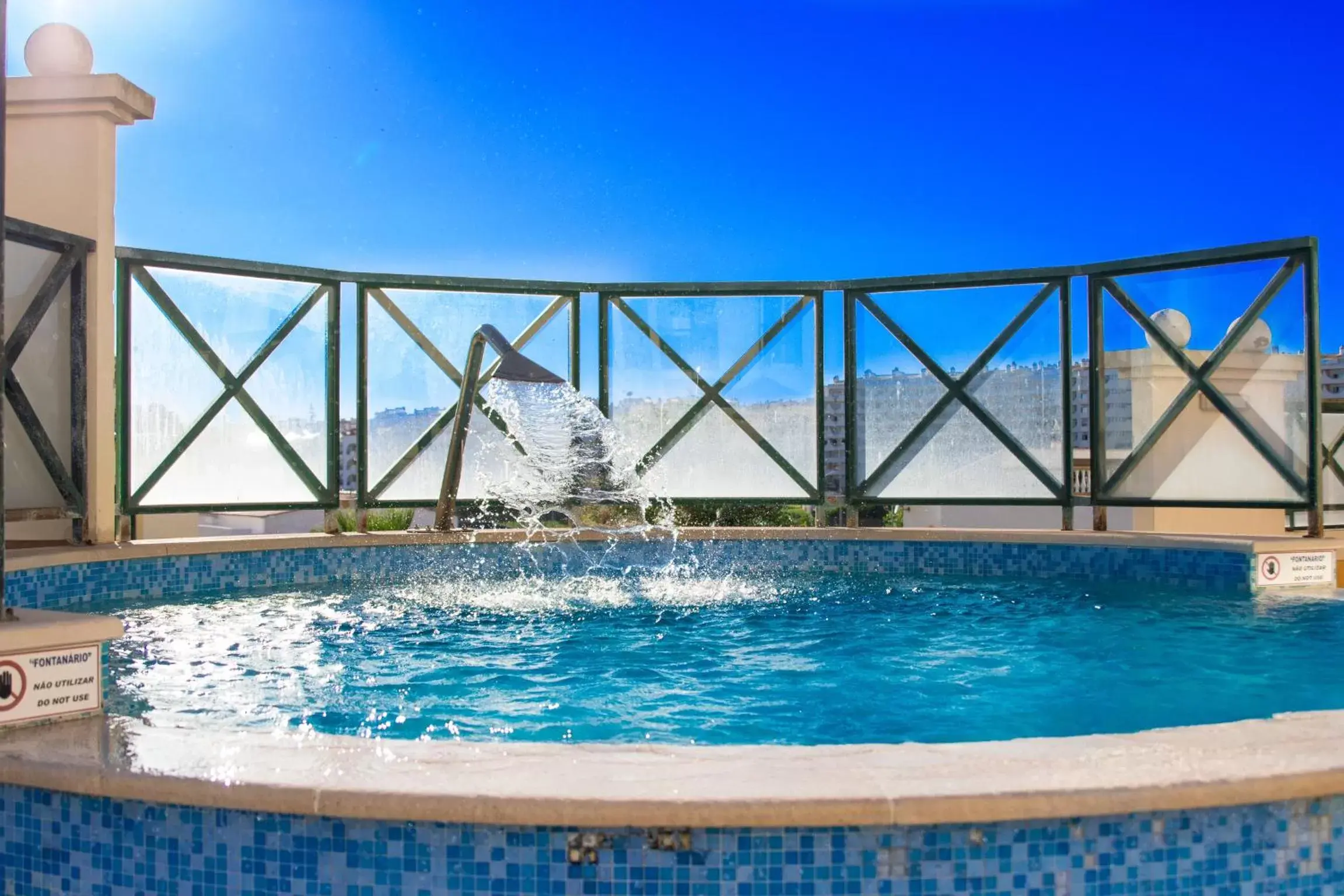 Swimming Pool in Grand Muthu Forte do Vale