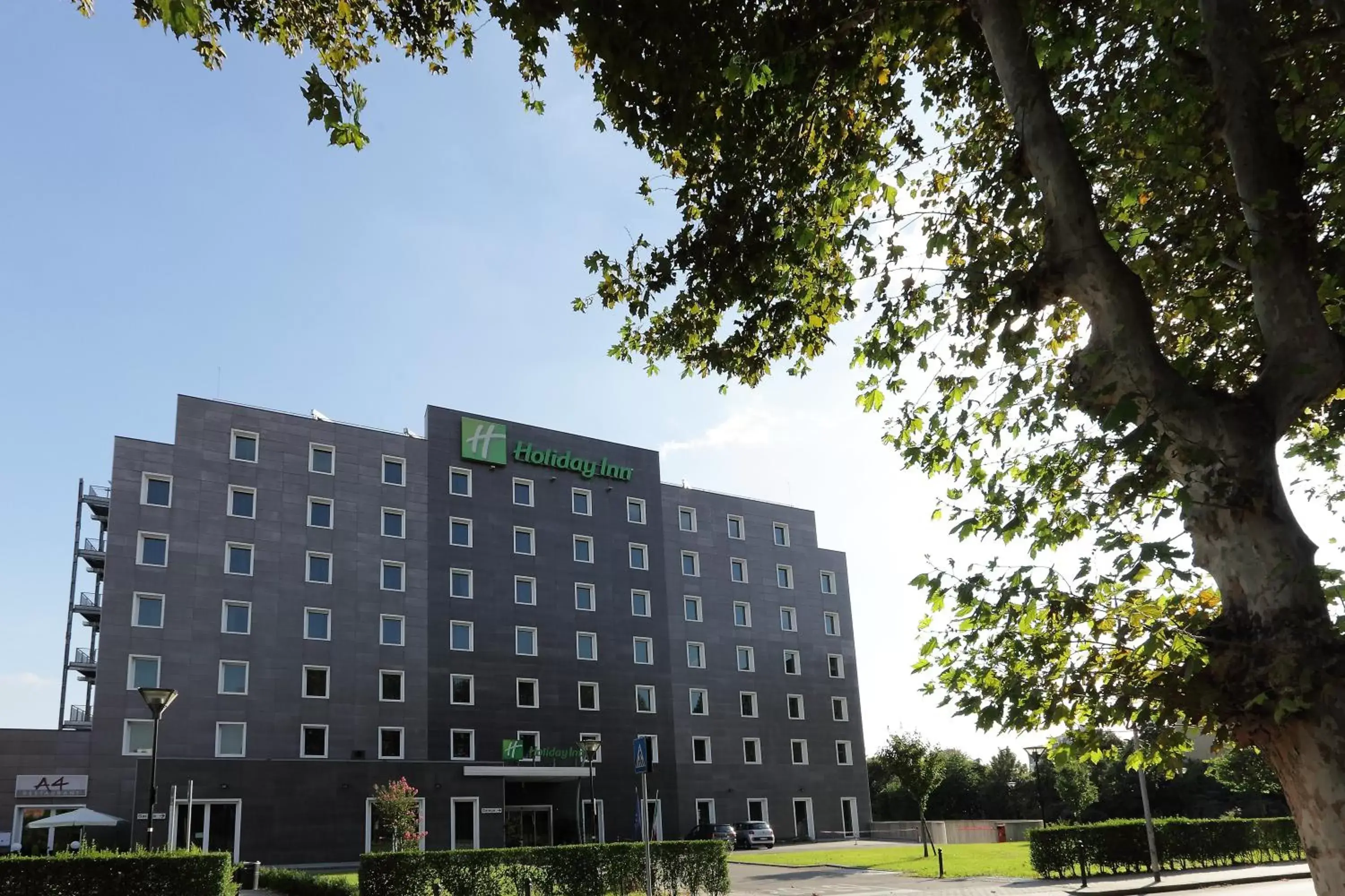 Property building in Holiday Inn Milan Nord Zara, an IHG Hotel