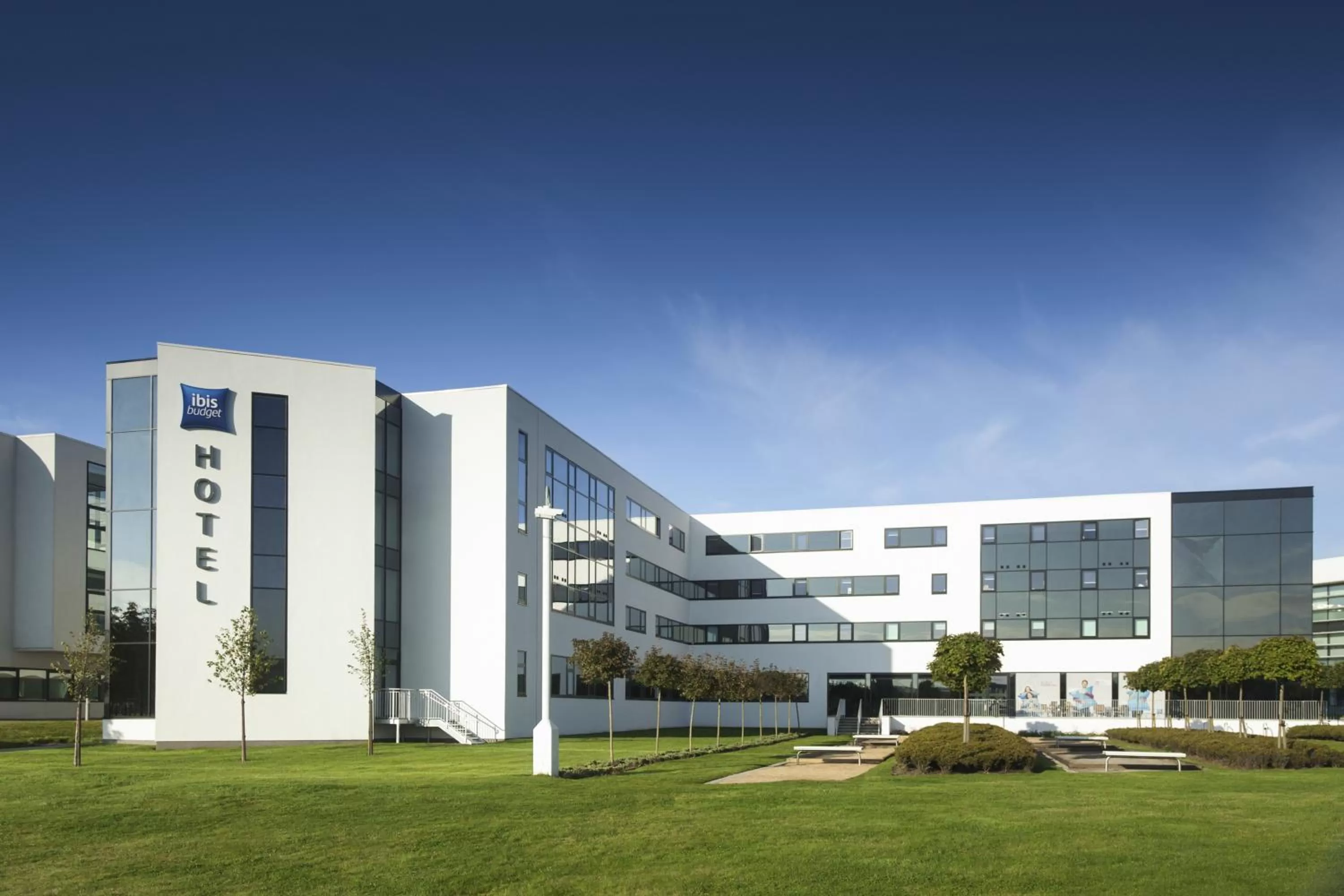 Facade/entrance in ibis budget Hotel Edinburgh Park