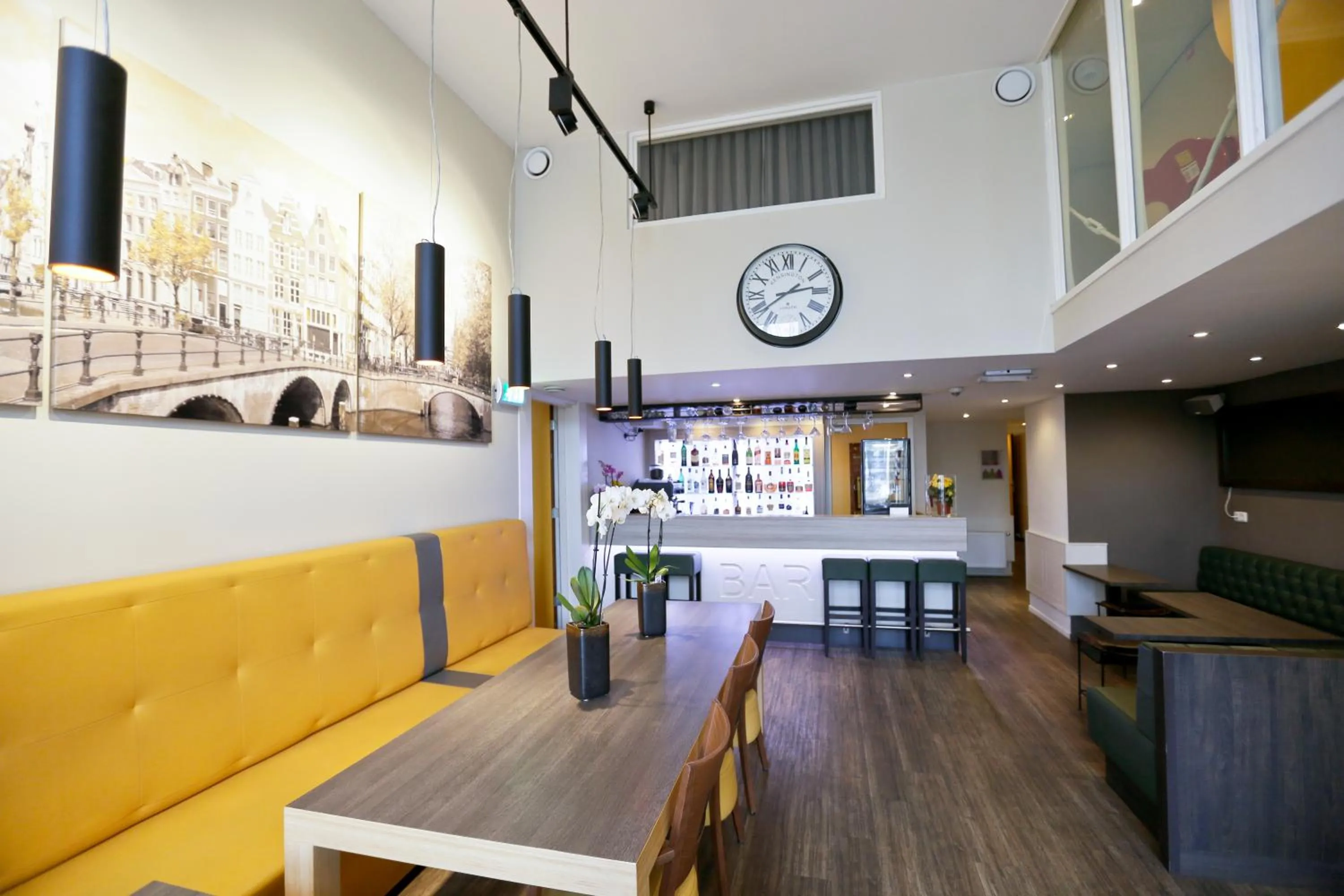 Lounge or bar in City Hotel Amsterdam