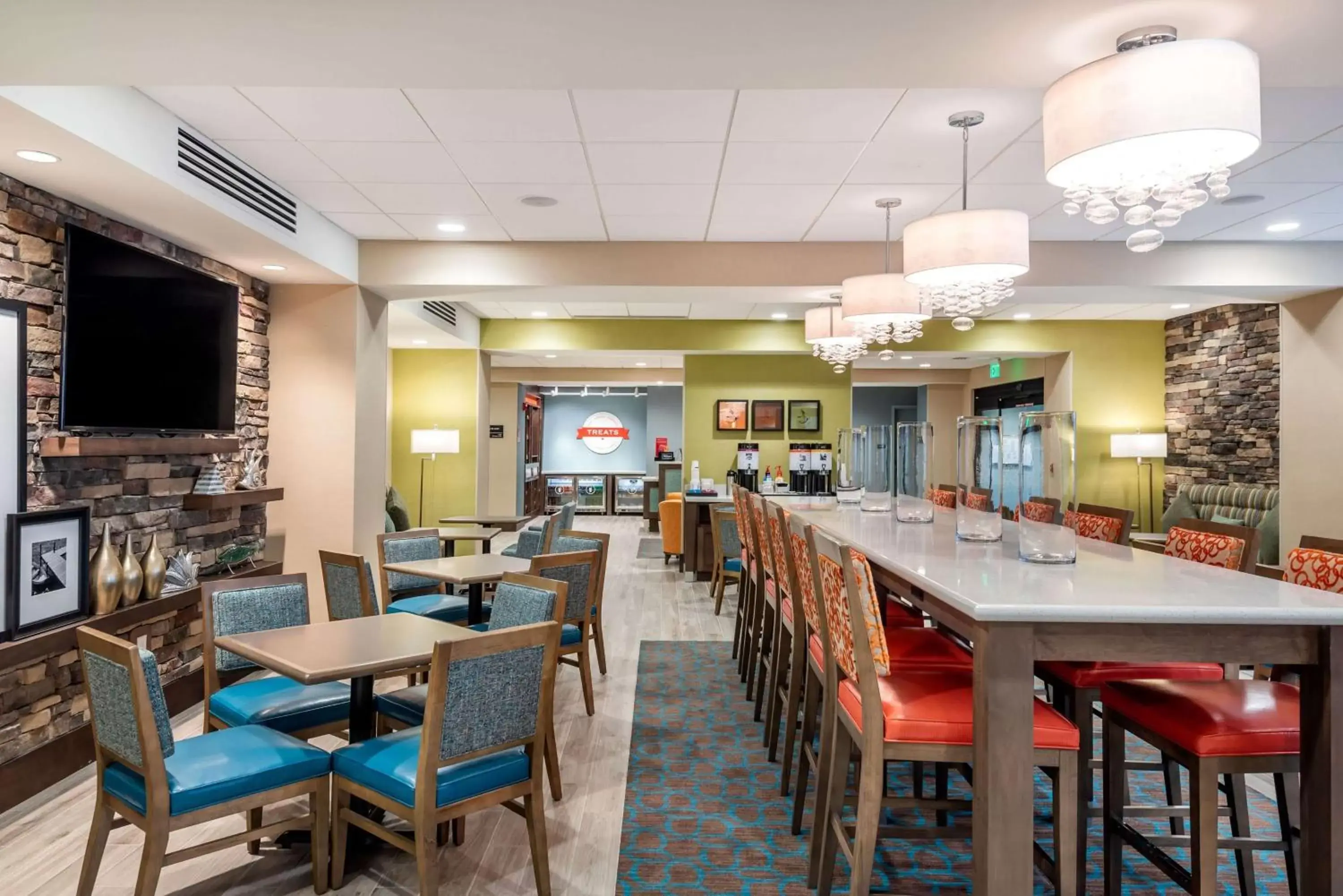 Dining area, Restaurant/Places to Eat in Hampton Inn Baltimore Bayview Campus