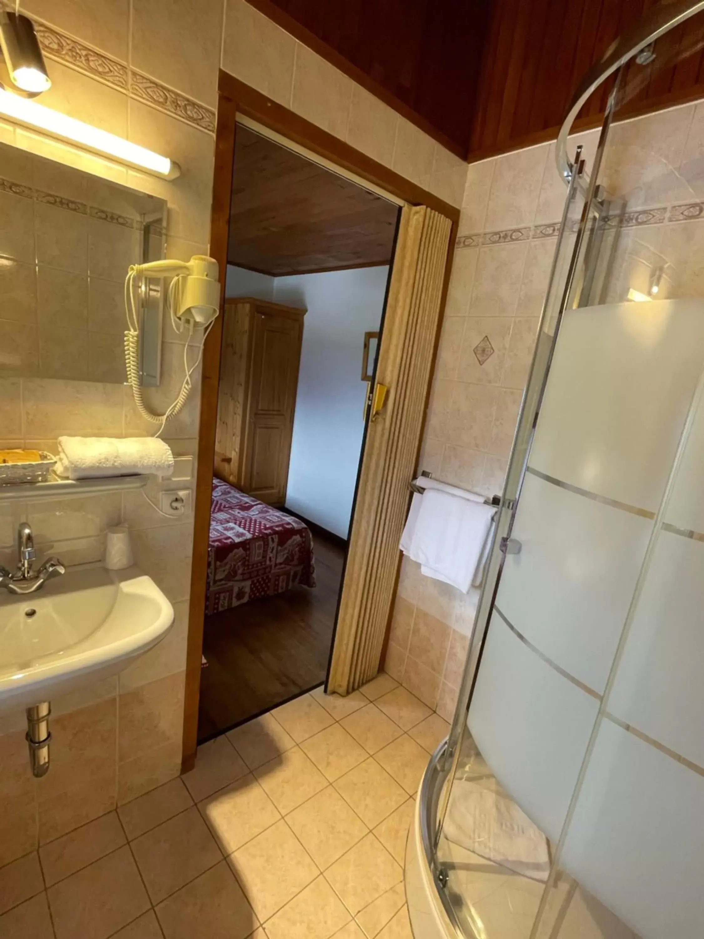 Double Room in Hotel Les Granits Double Room in Hotel Les Granits
