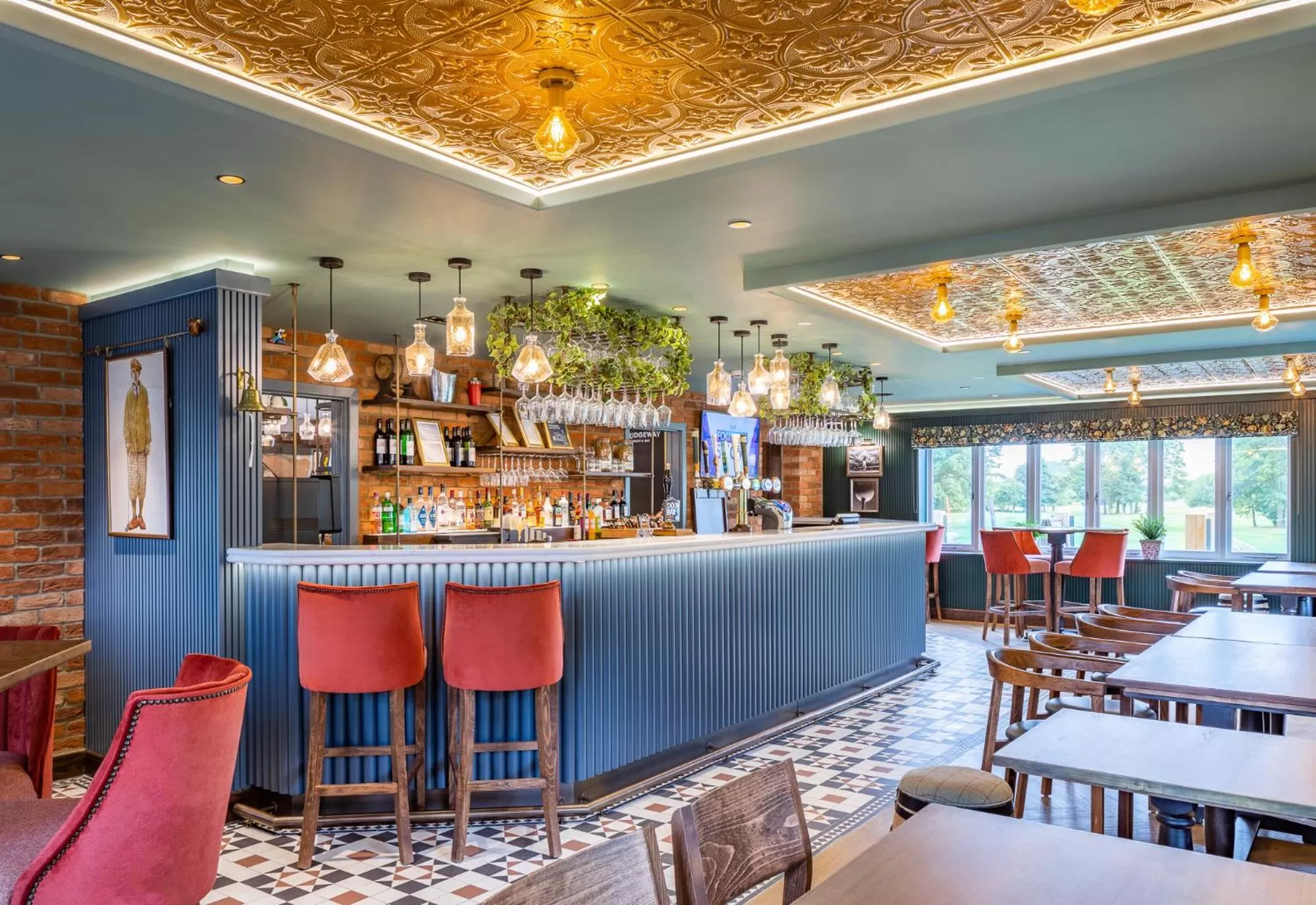 Restaurant/places to eat, Lounge/Bar in The Springs Resort & Golf Club