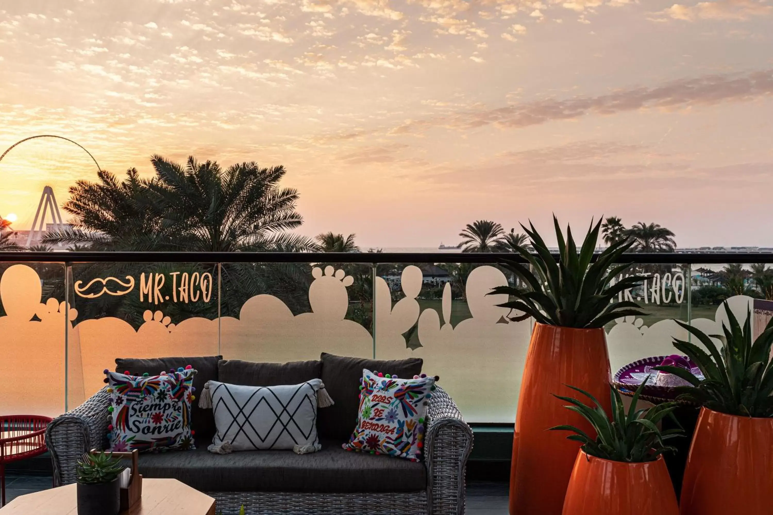 Restaurant/places to eat in Le Royal Meridien Beach Resort & Spa Dubai