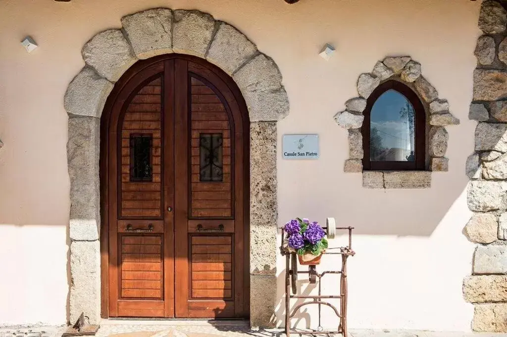 Facade/entrance in Casale San Pietro