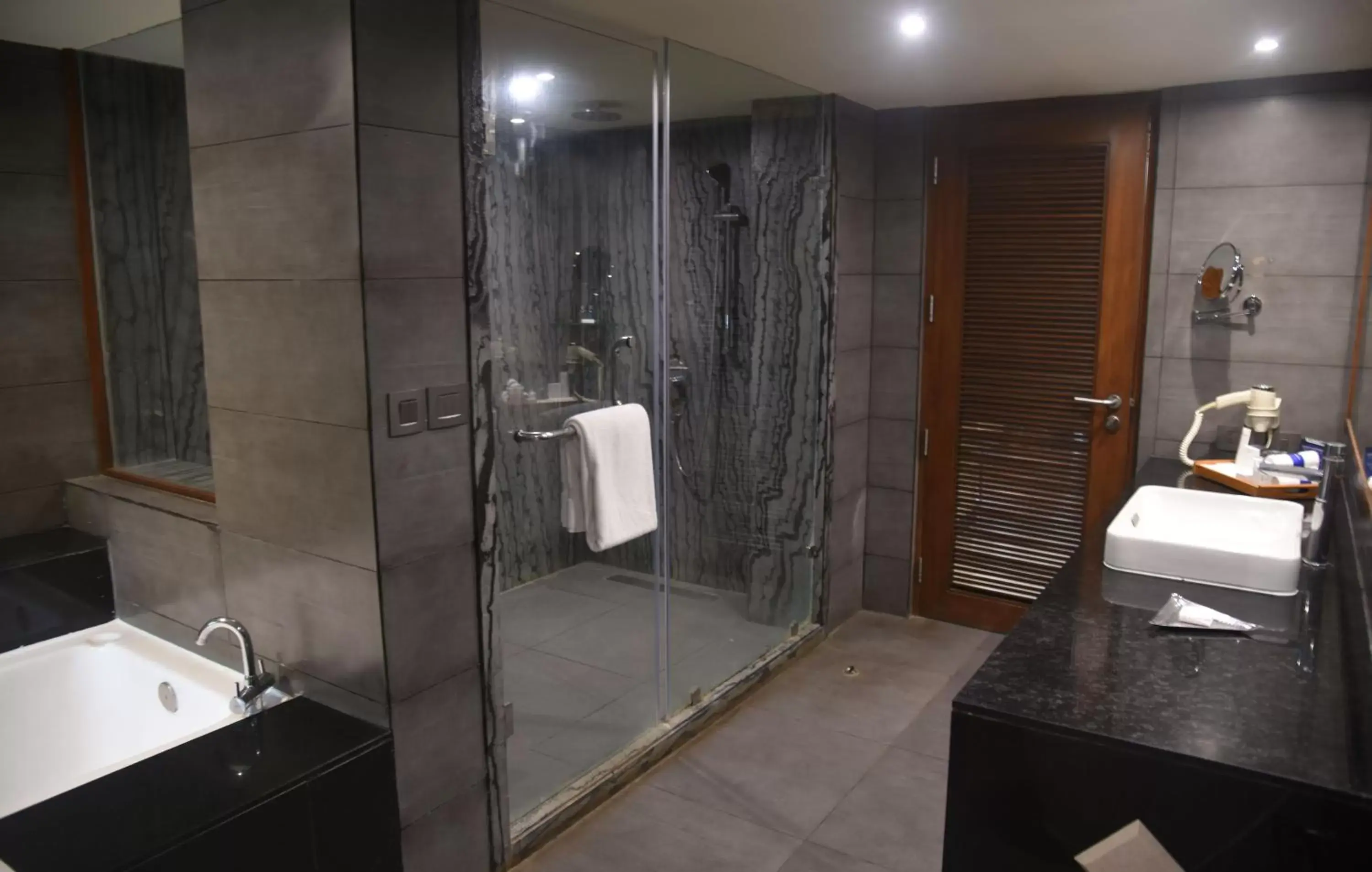 Bathroom in Radisson Blu Resort & Spa Alibaug