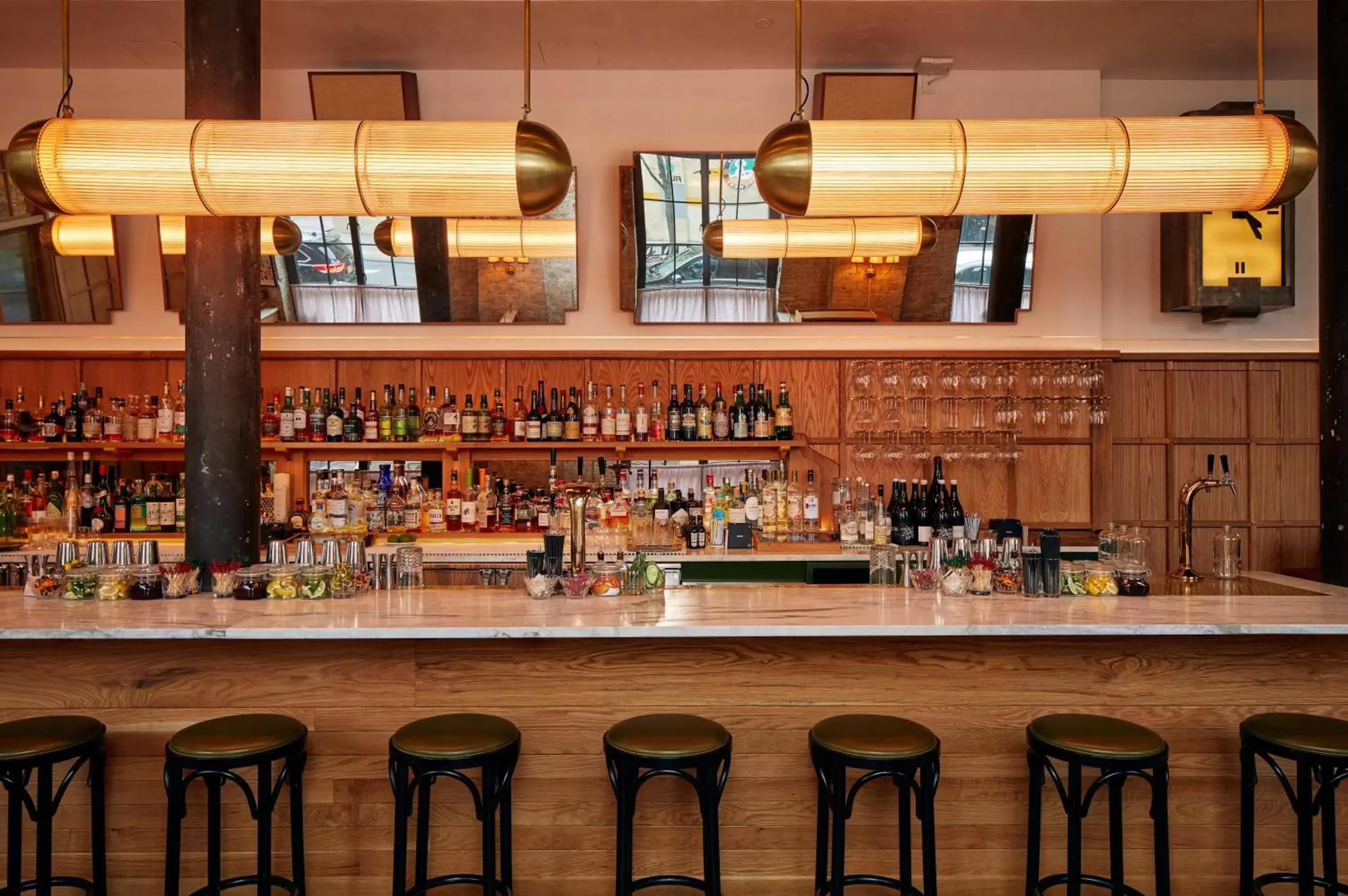 Restaurant/places to eat, Lounge/Bar in Wythe Hotel