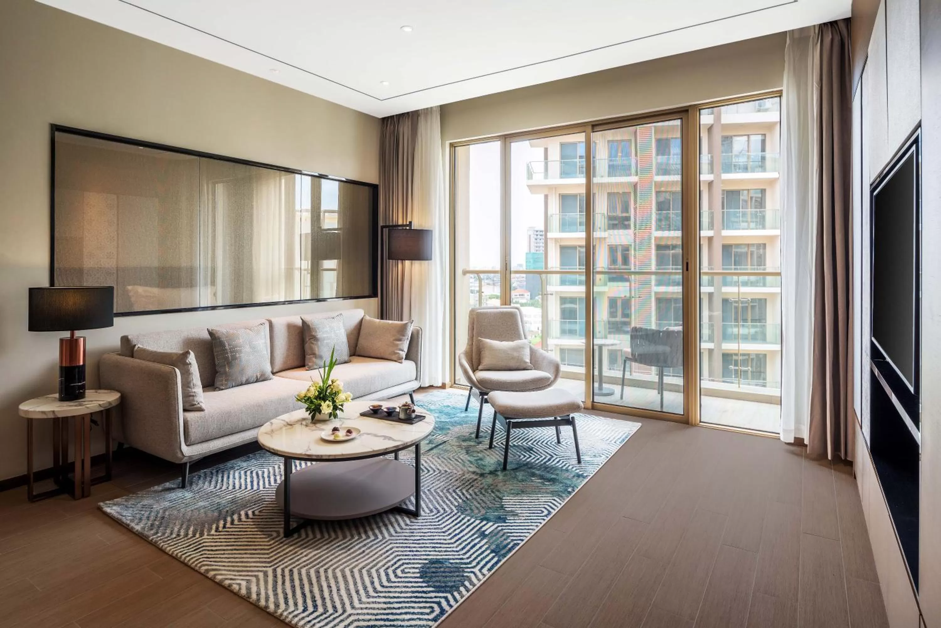 TV and multimedia in Oakwood Premier Phnom Penh