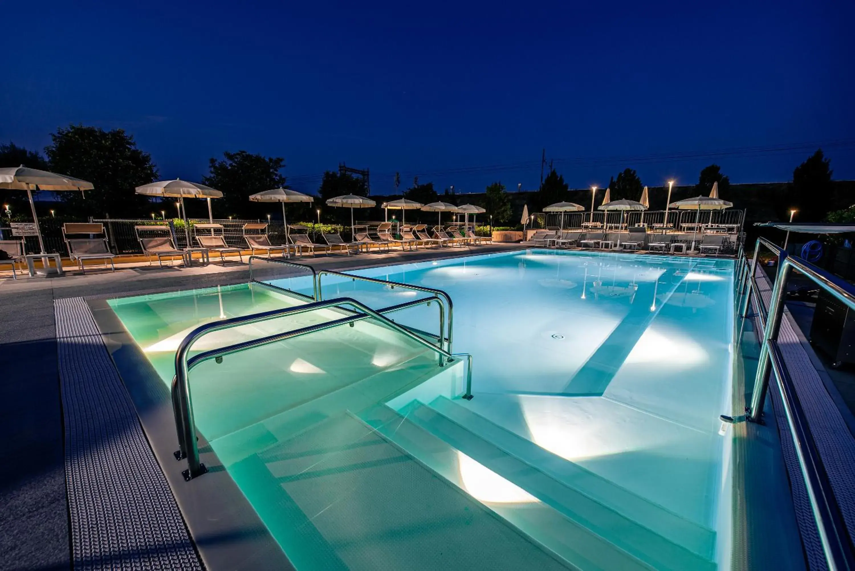 Swimming Pool in Fracanzana Hotel