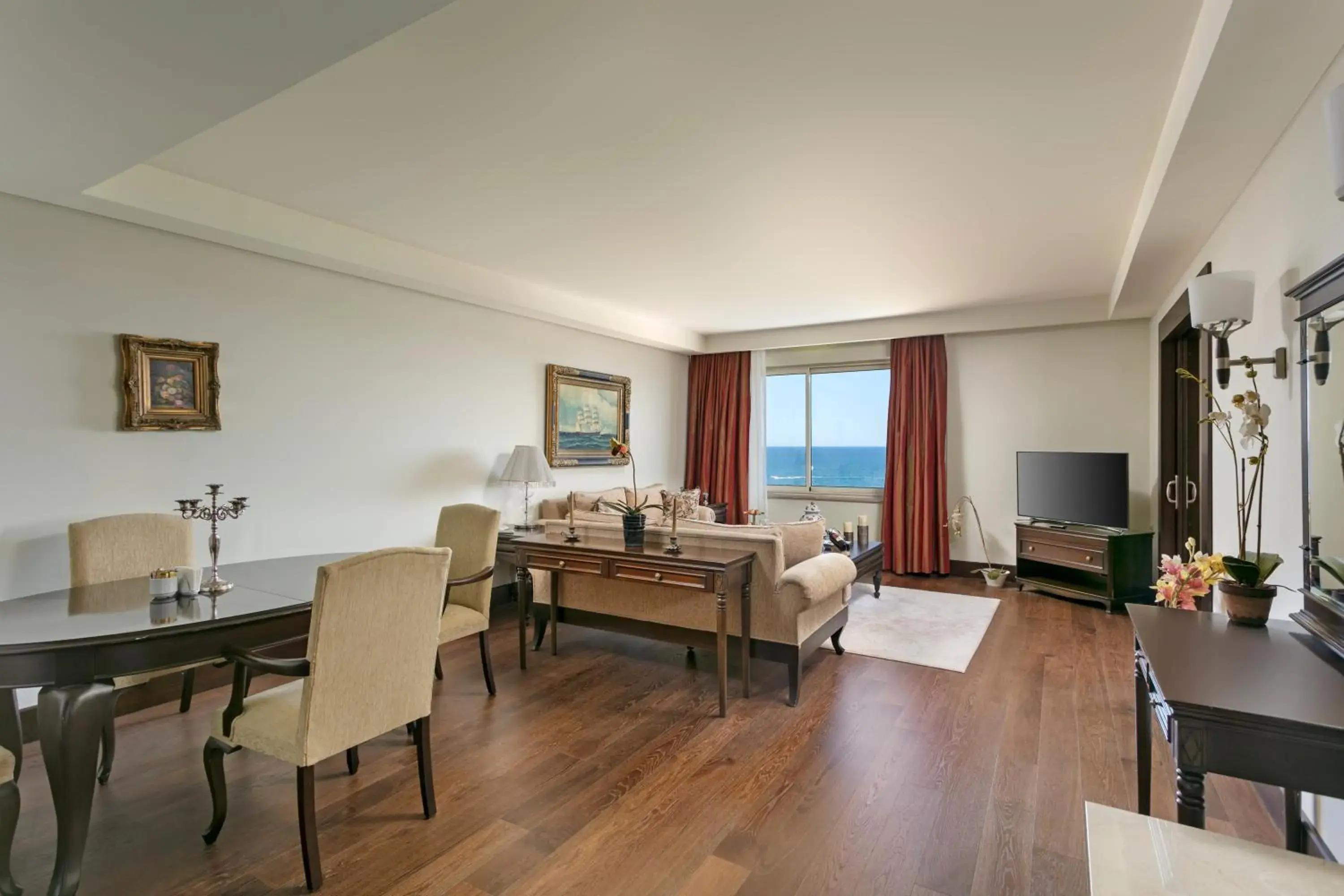 Communal lounge/ TV room in Alva Donna Beach Resort Comfort
