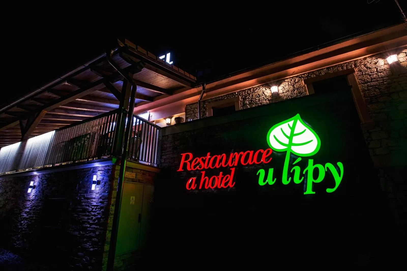 Facade/entrance in Hotel U Lípy