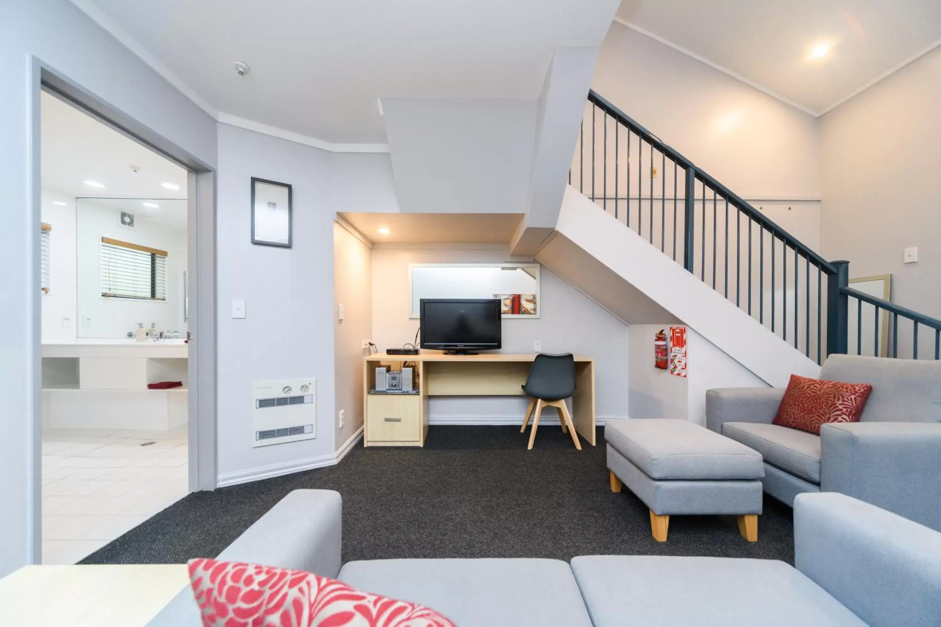 Seating Area in Aubyn Court Spa Motel