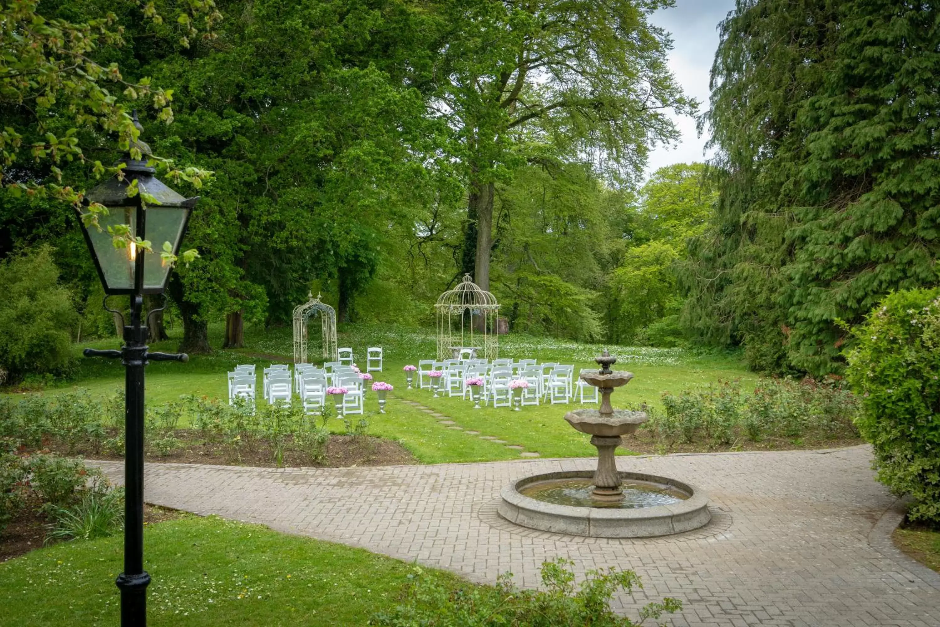 Garden in Castle Oaks House Hotel