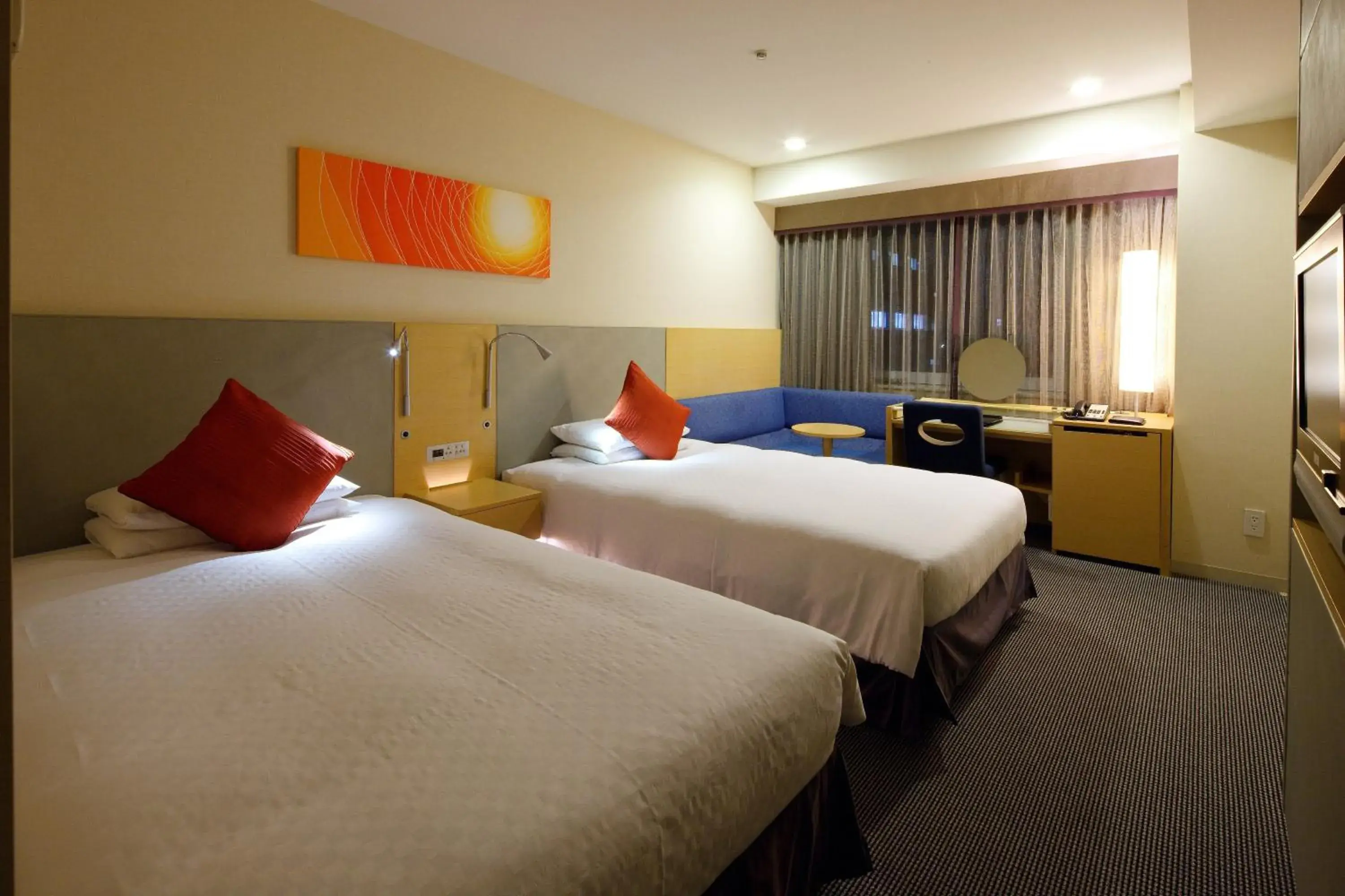 Photo of the whole room, Bed in Hotel JAL City Kannai Yokohama