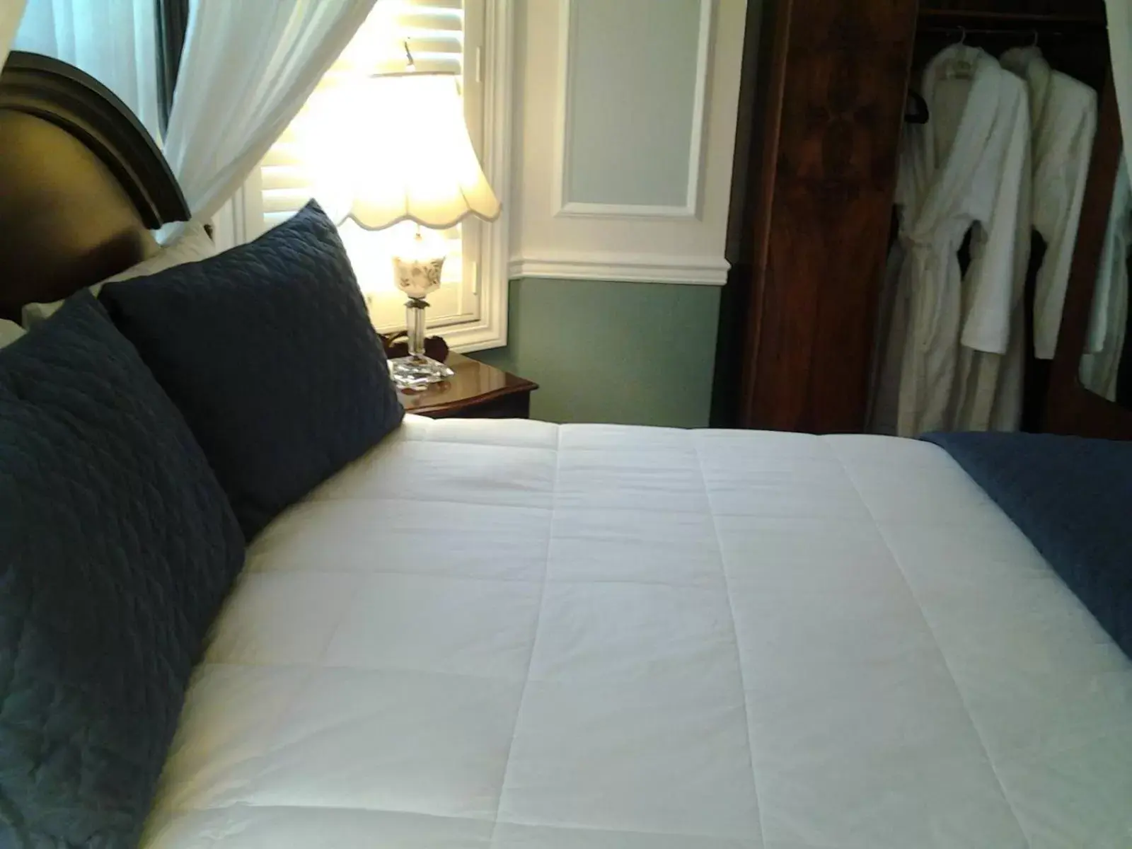 Bed in The Inn at Benicia Bay