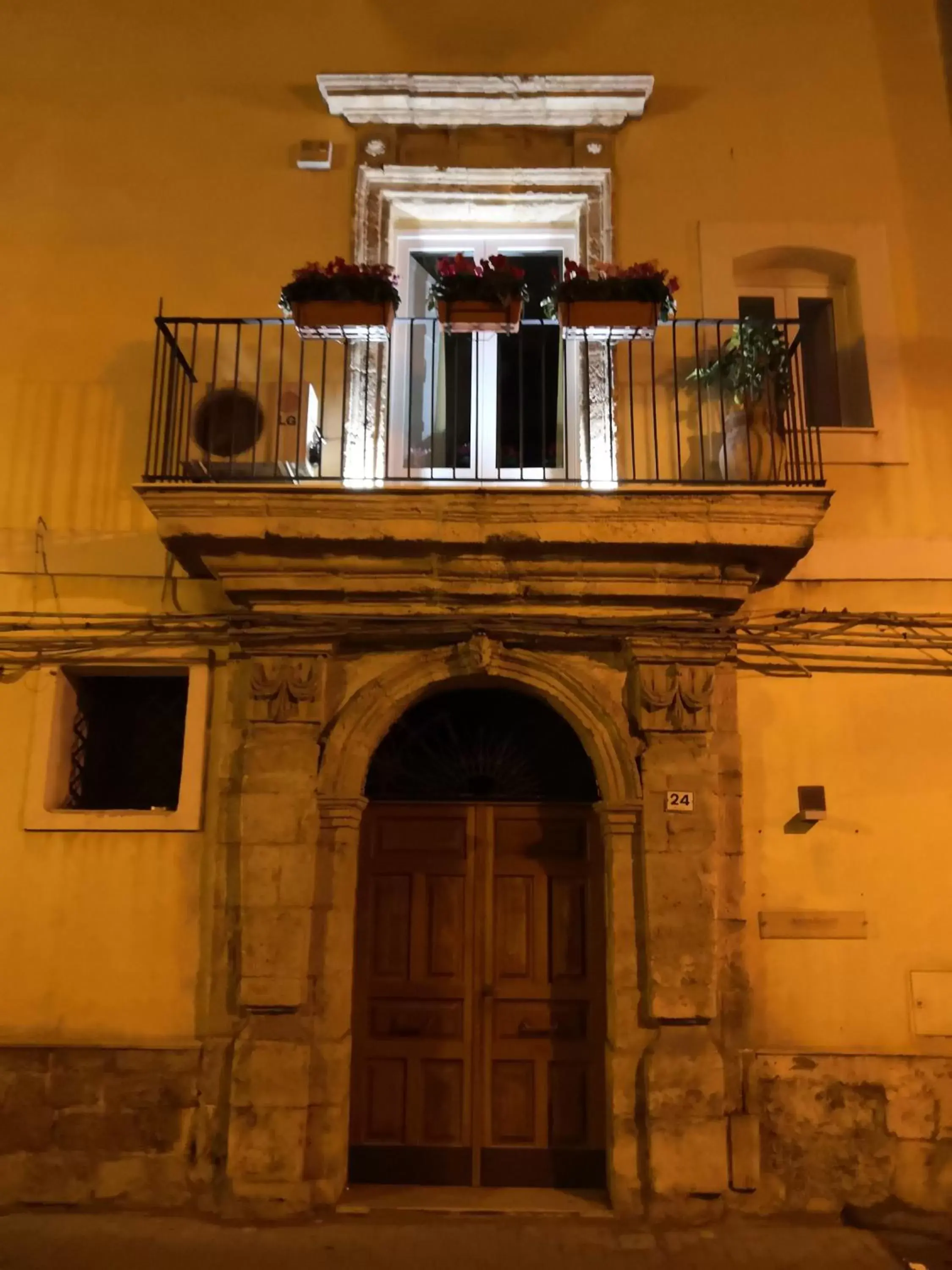 Facade/entrance in Palazzo Gioffrè