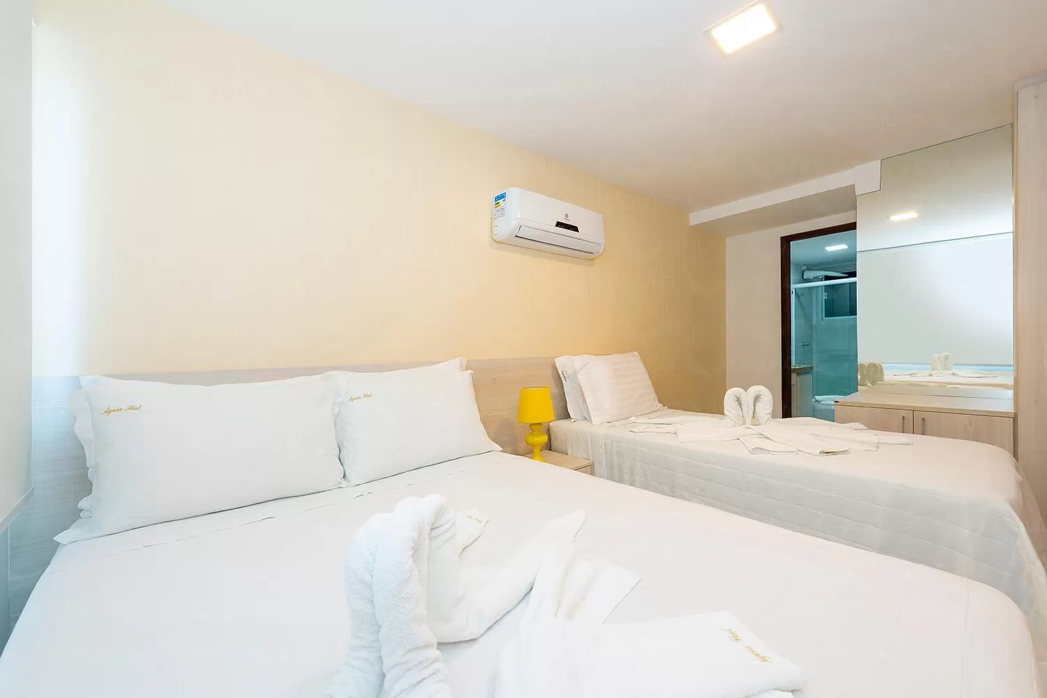 Bed in Águia Flats Pousada