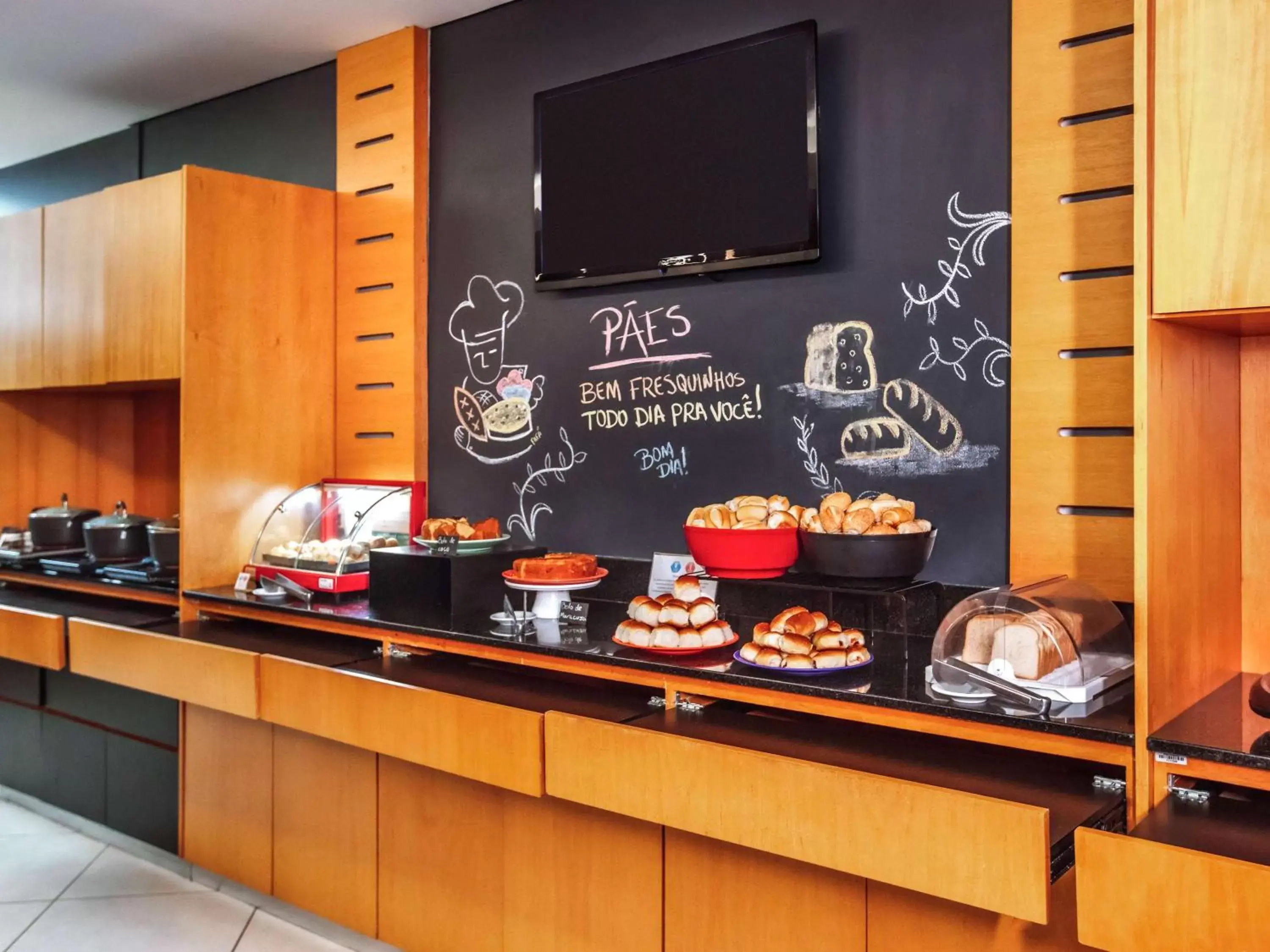 Restaurant/places to eat in ibis Belo Horizonte Savassi