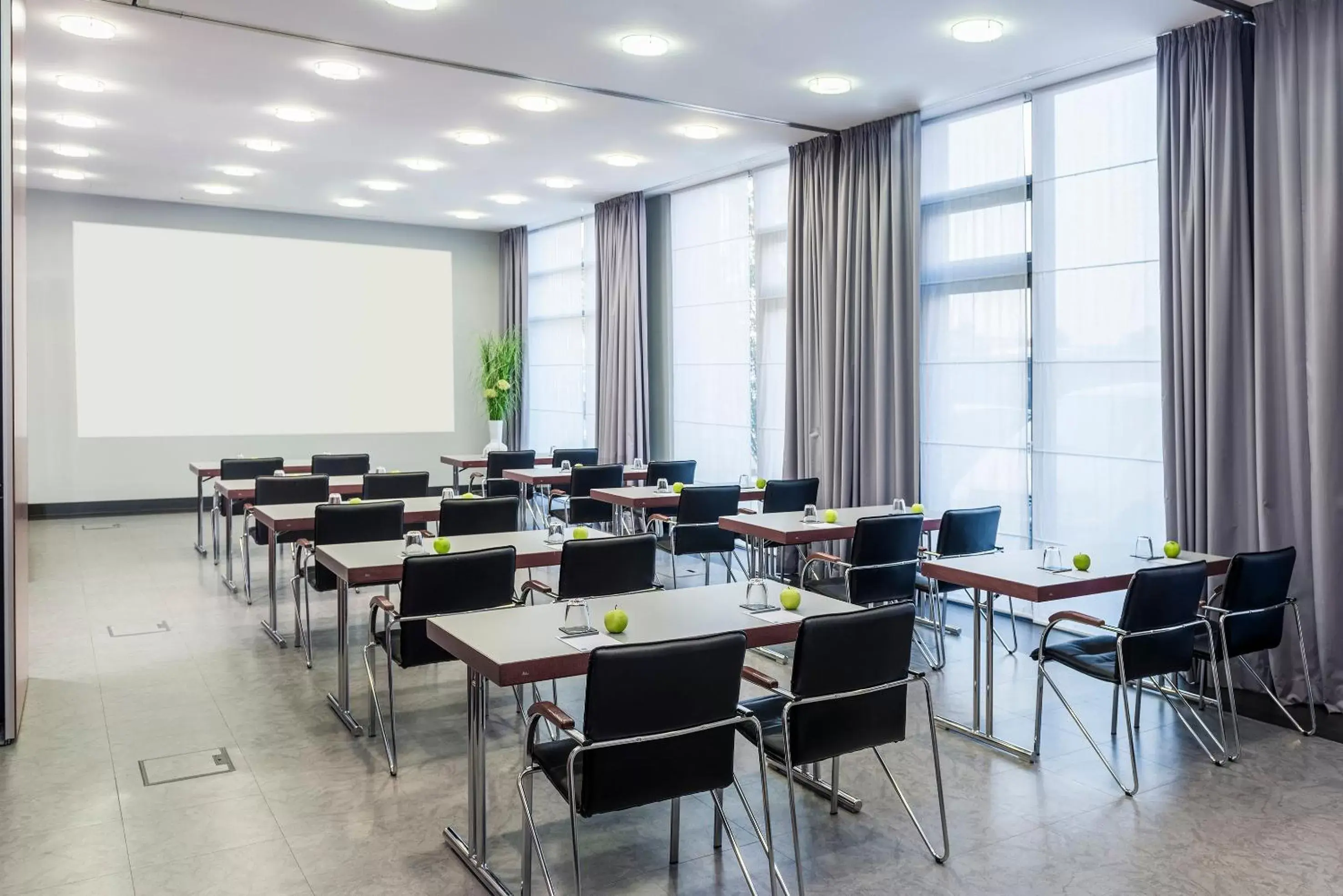 Meeting/conference room in Hotel Wolfsburg Centrum, Affiliated by Meliá