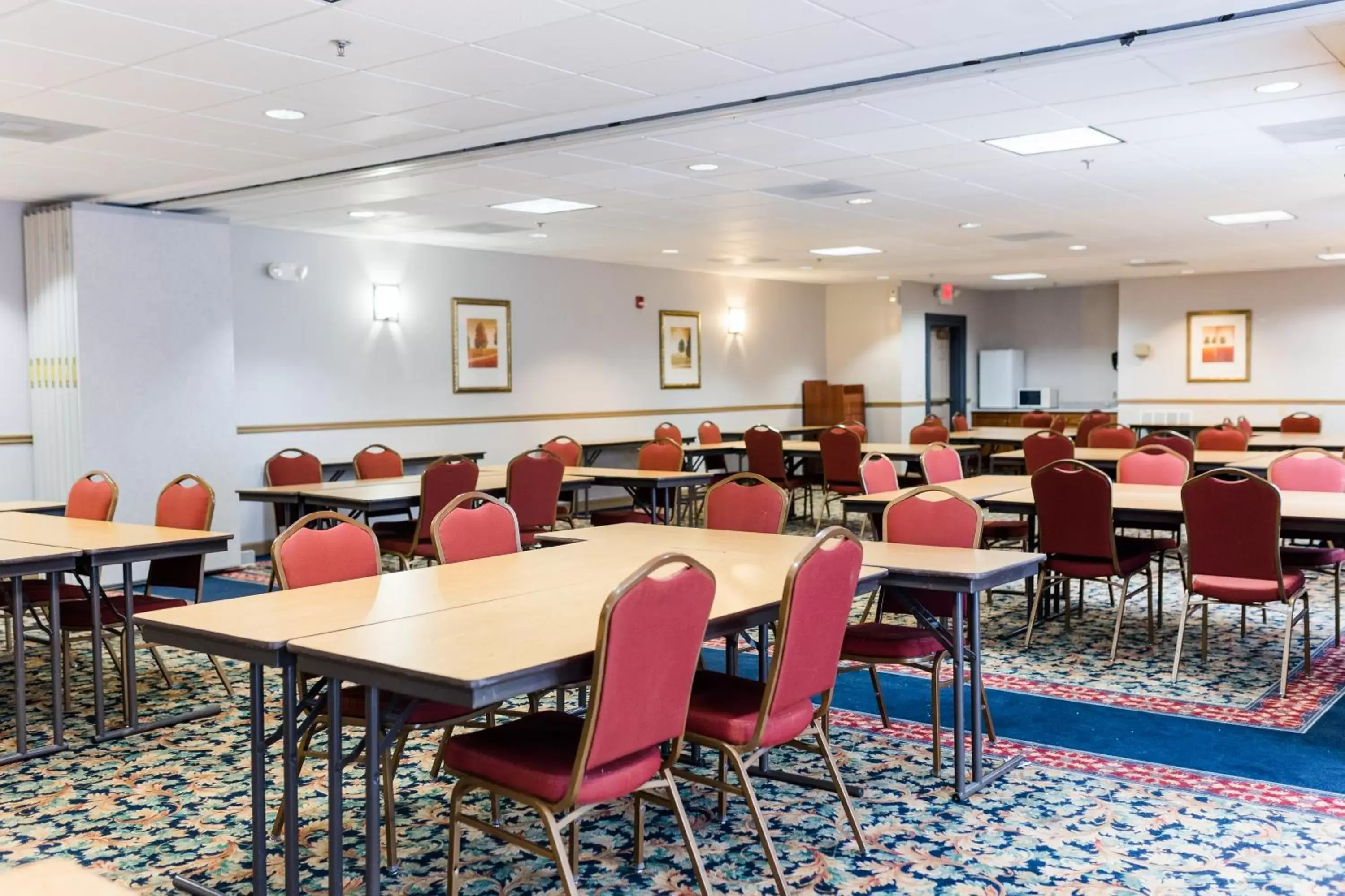 Meeting/conference room, Restaurant/Places to Eat in Country Inn & Suites by Radisson, Helen, GA