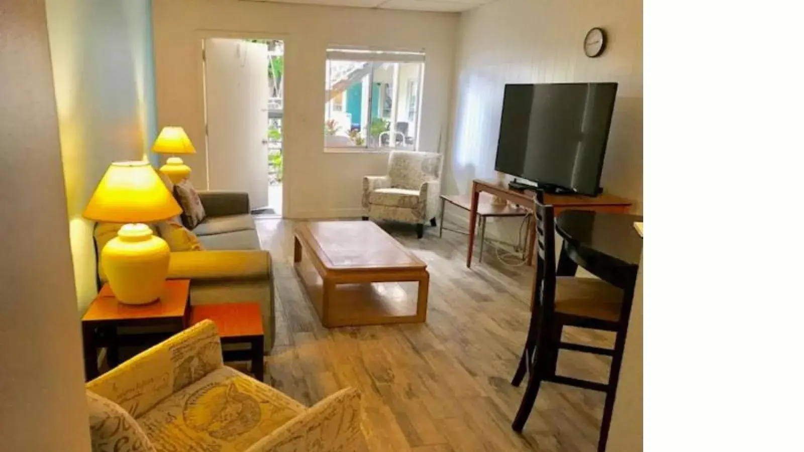 Living room, Seating Area in Malibu Resort Motel