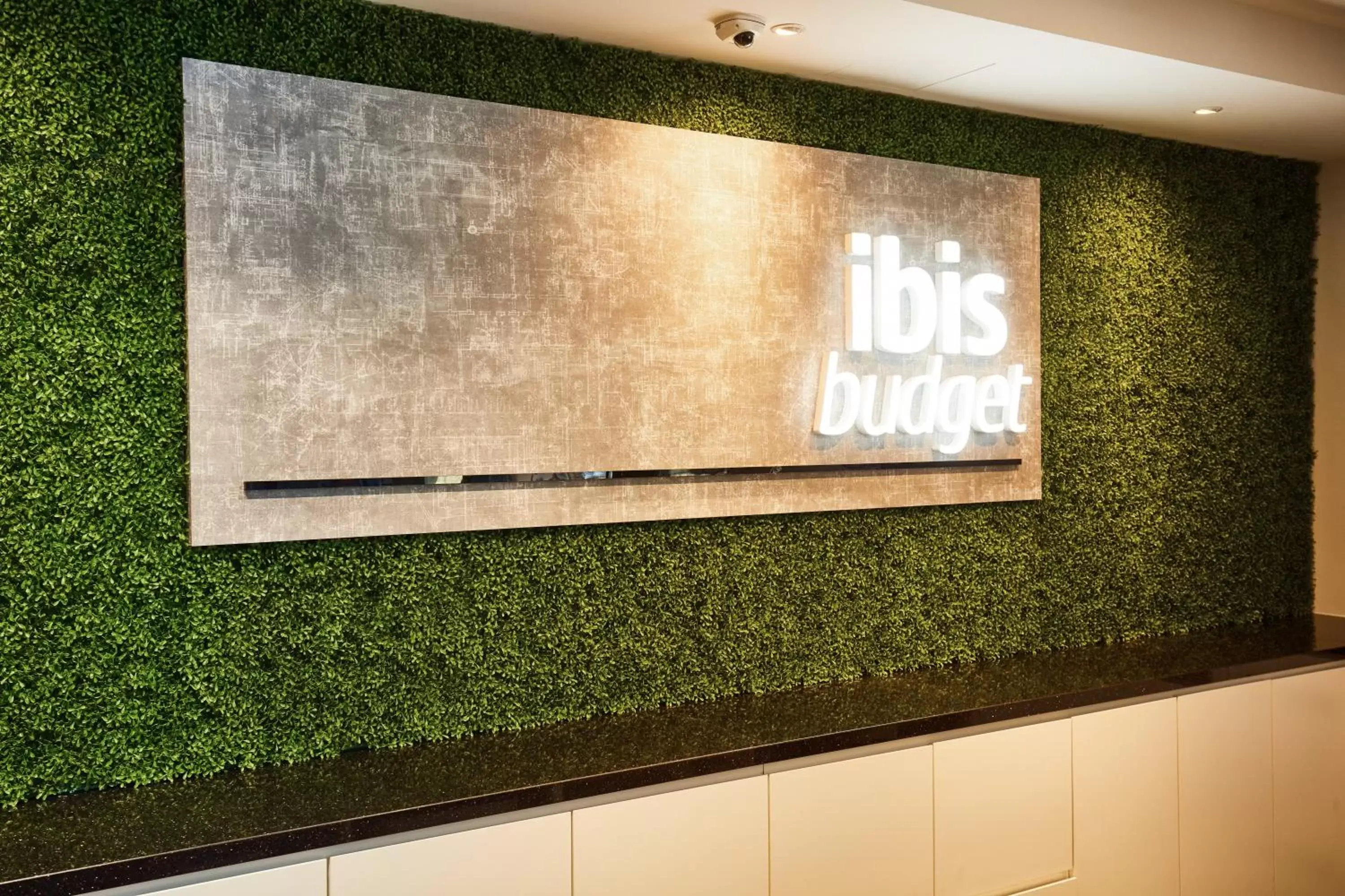 Lobby or reception in ibis budget Singapore Emerald
