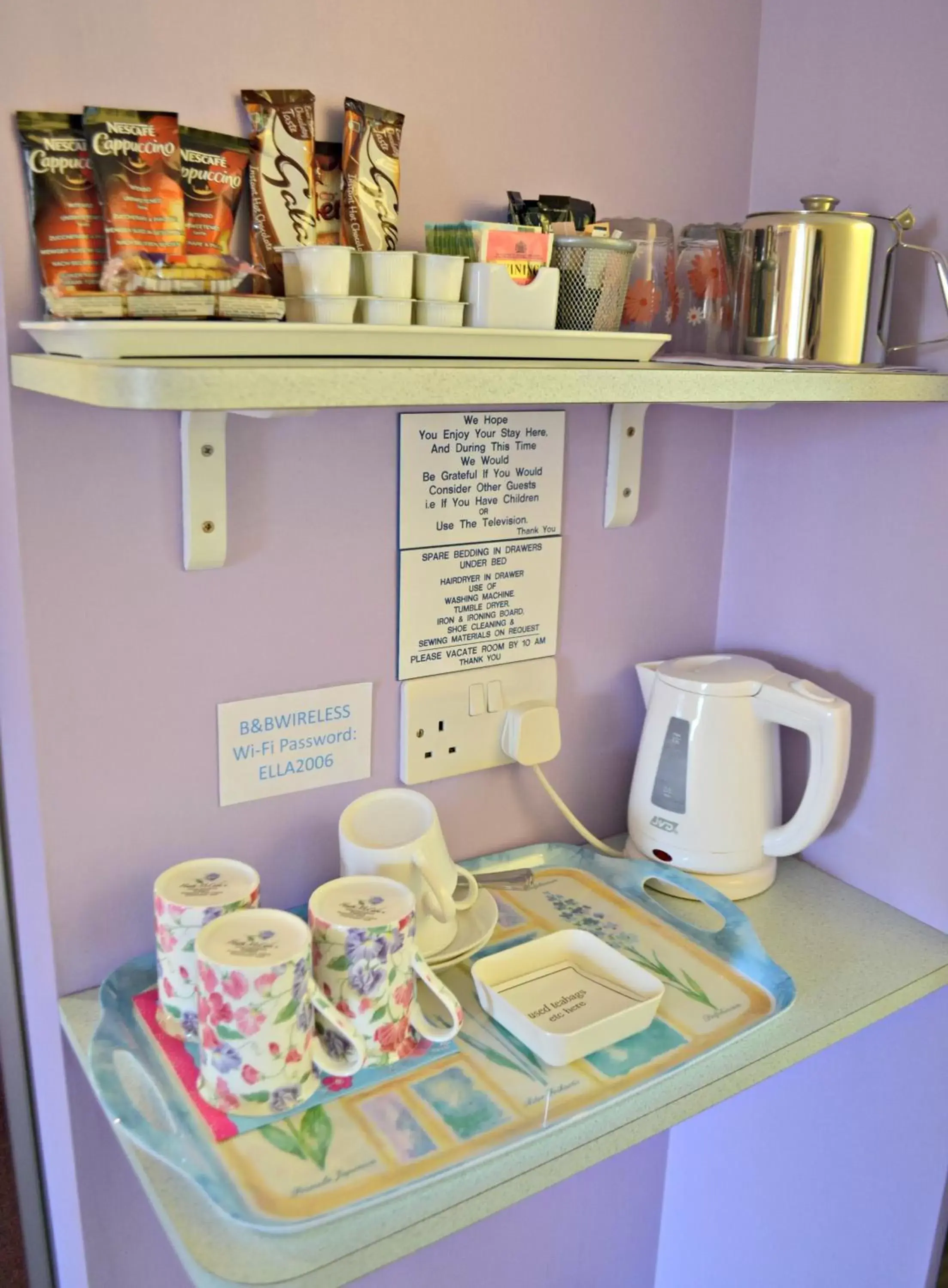 Coffee/tea facilities in Little Bullocks Farm