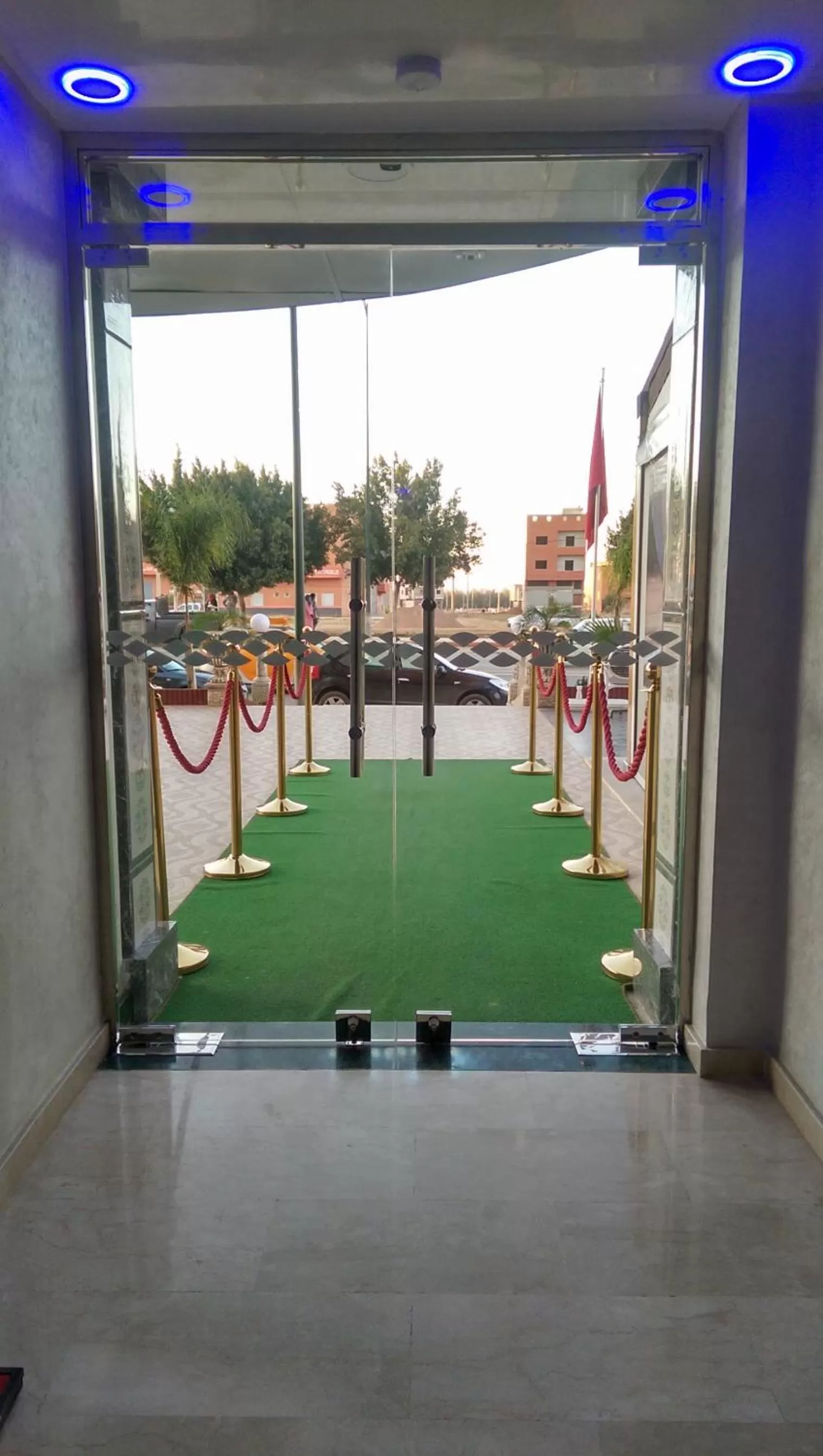 Lobby or reception in Hôtel Hadaik Ain Asserdoune