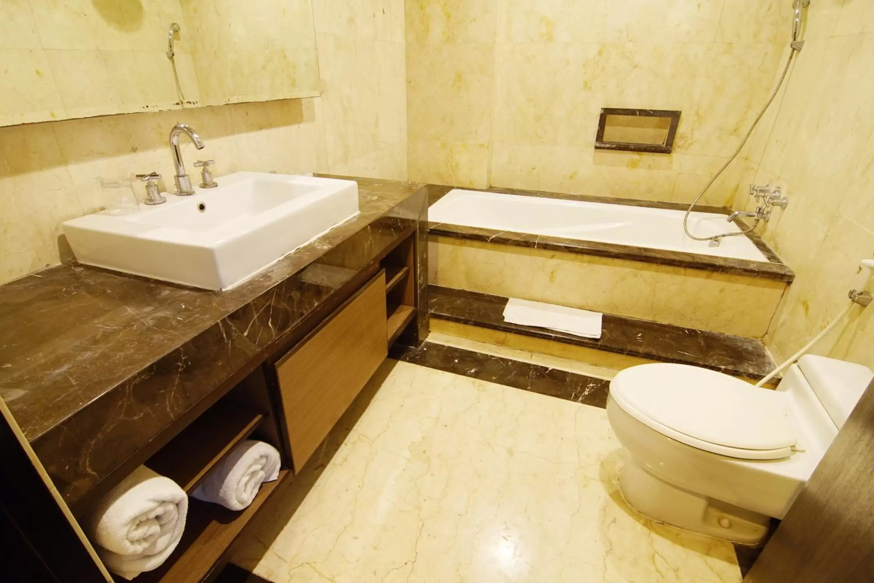 Bathroom in Royal Hotel Bogor