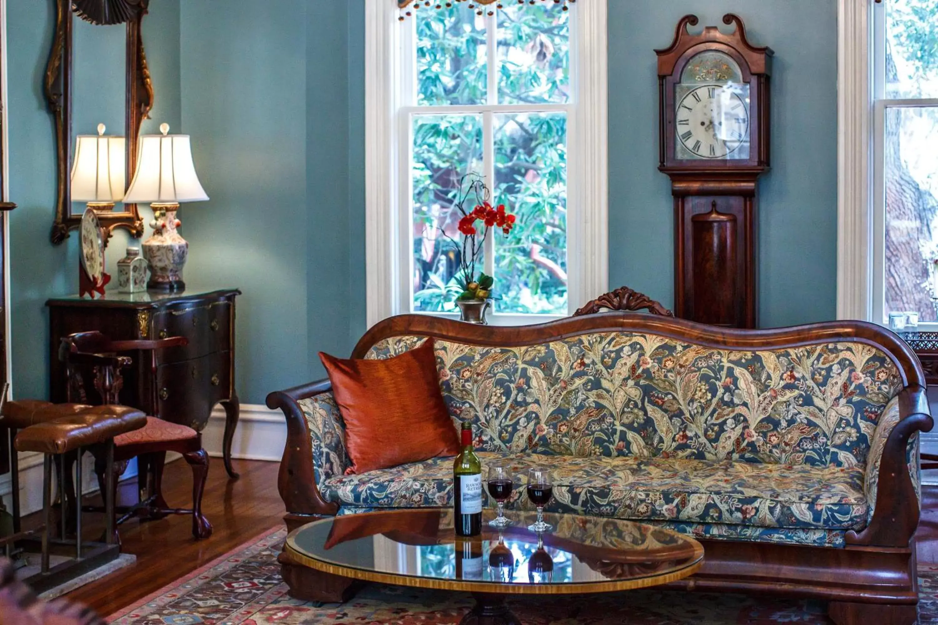 Garden, Lounge/Bar in Eliza Thompson House, Historic Inns of Savannah Collection