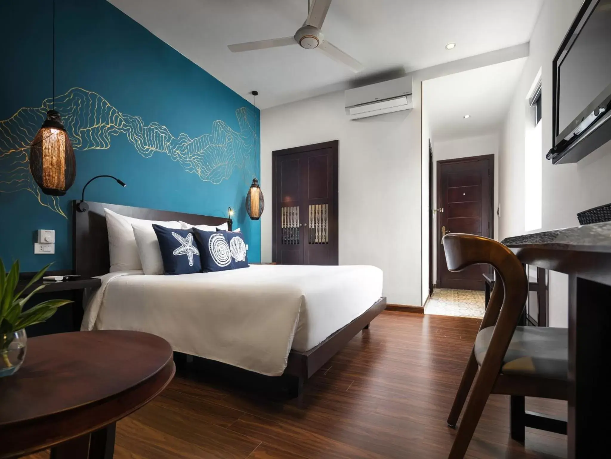 Photo of the whole room, Bed in The Blue Alcove Hotel Photo of the whole room, Bed in The Blue Alcove Hotel