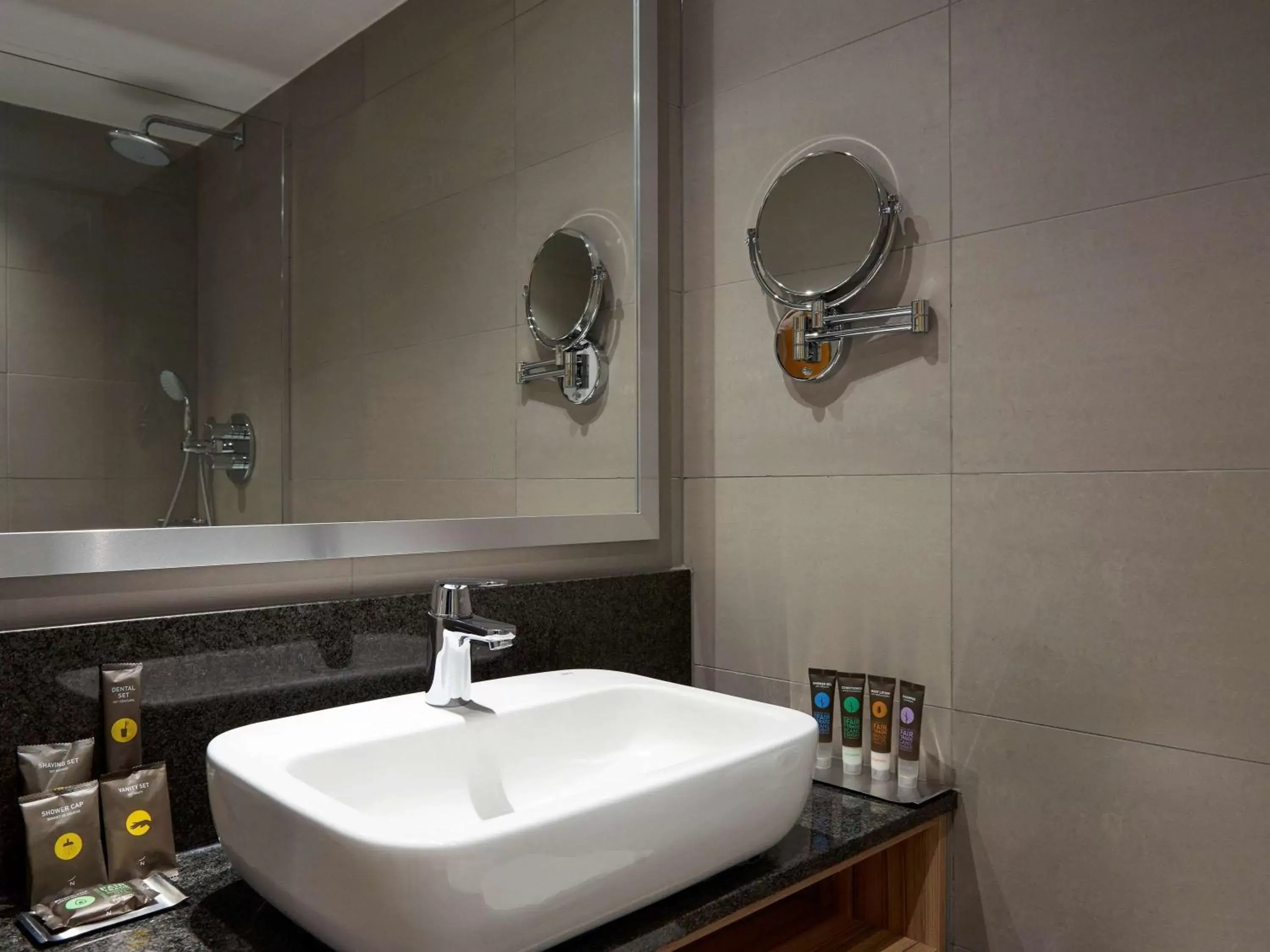 Bedroom, Bathroom in Novotel London Stansted Airport
