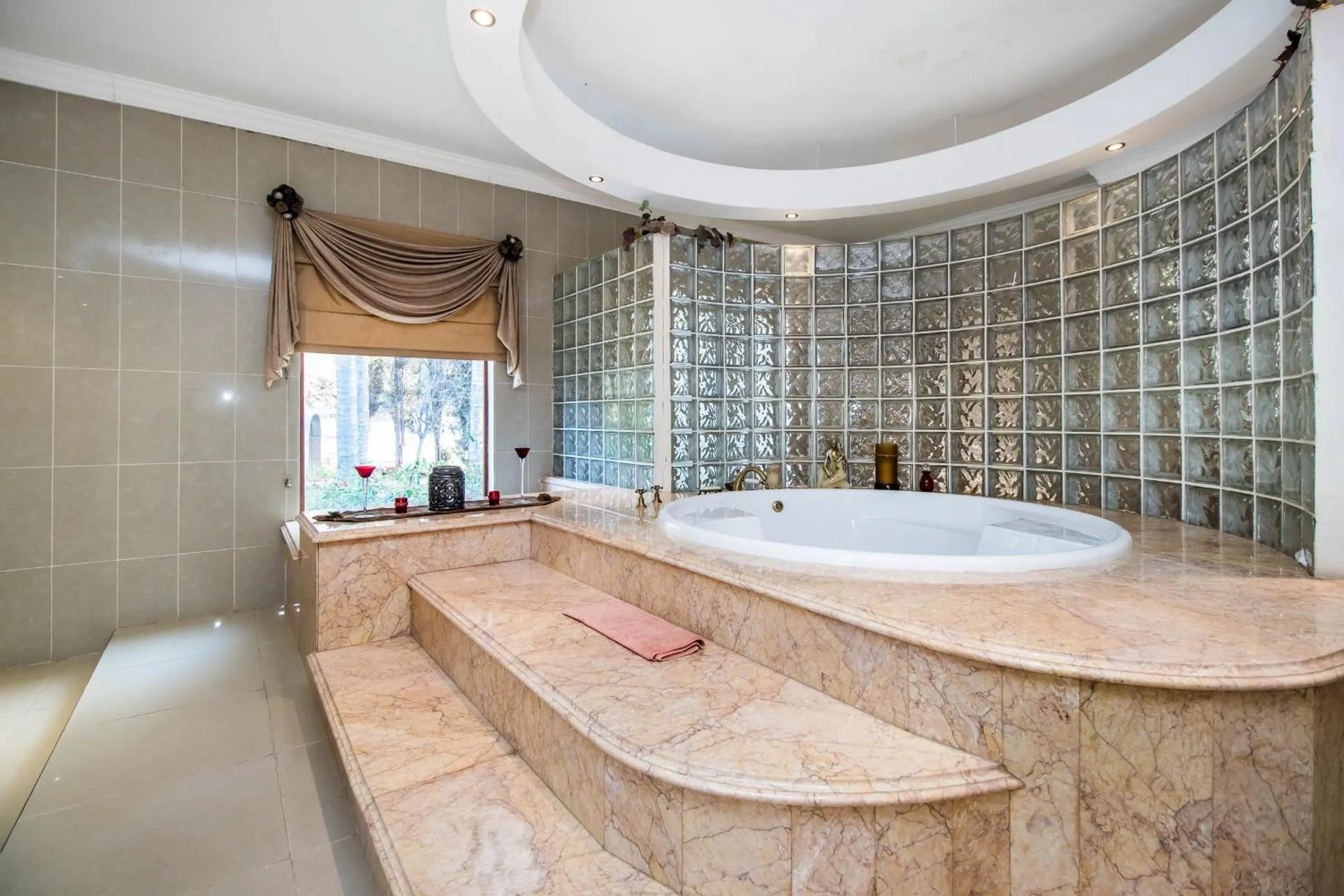 Bath in Villa Amor