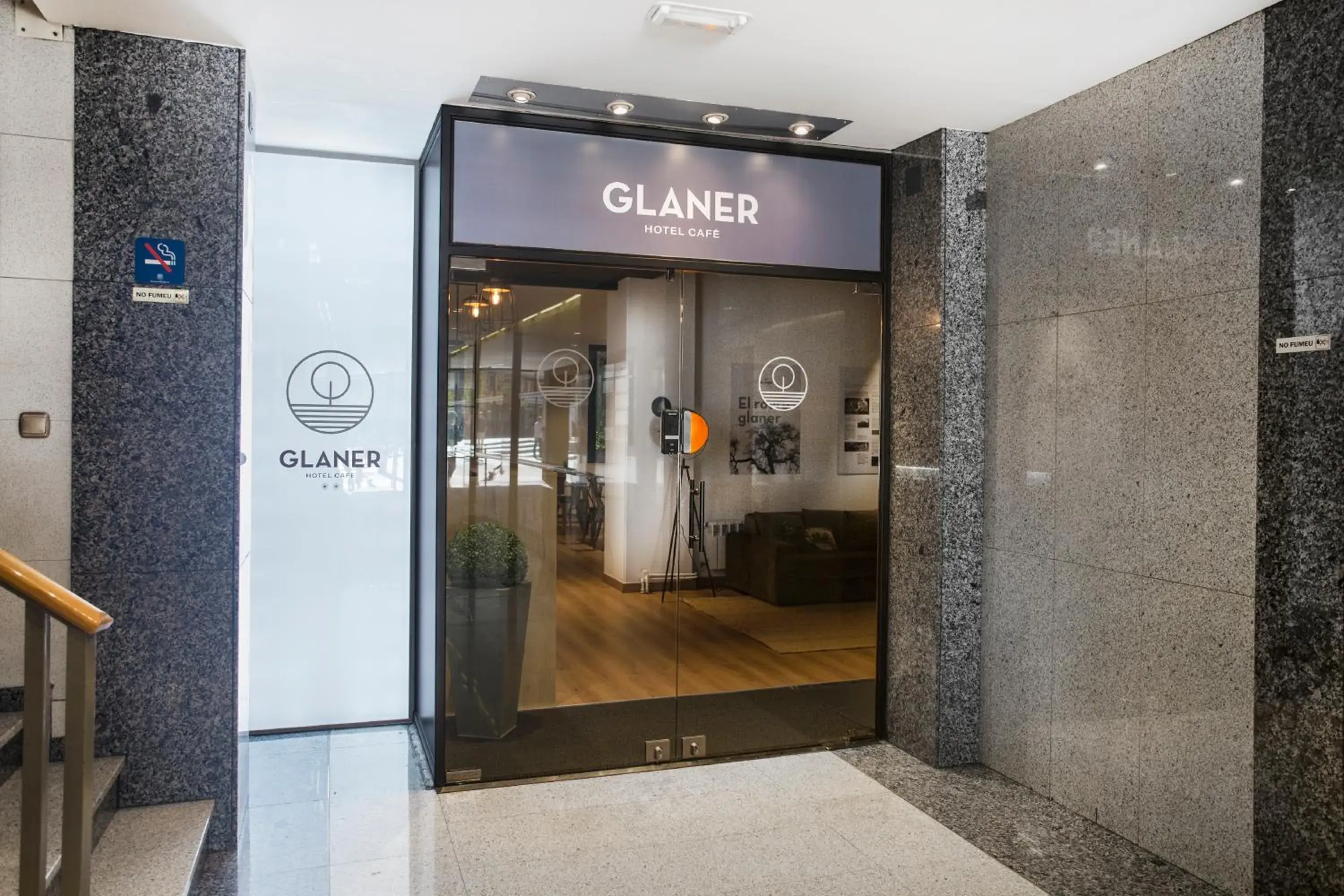 Facade/entrance in Glaner Hotel Cafe