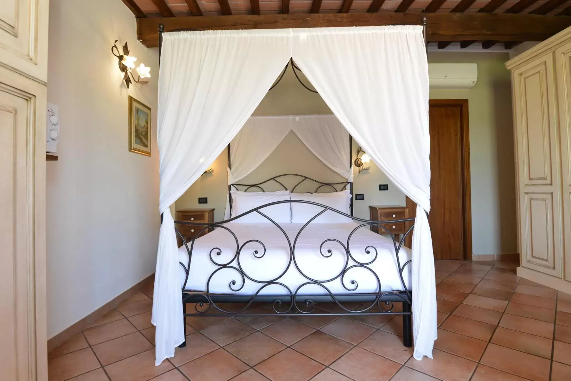 Bedroom, Bed in Antico Podere San Francesco
