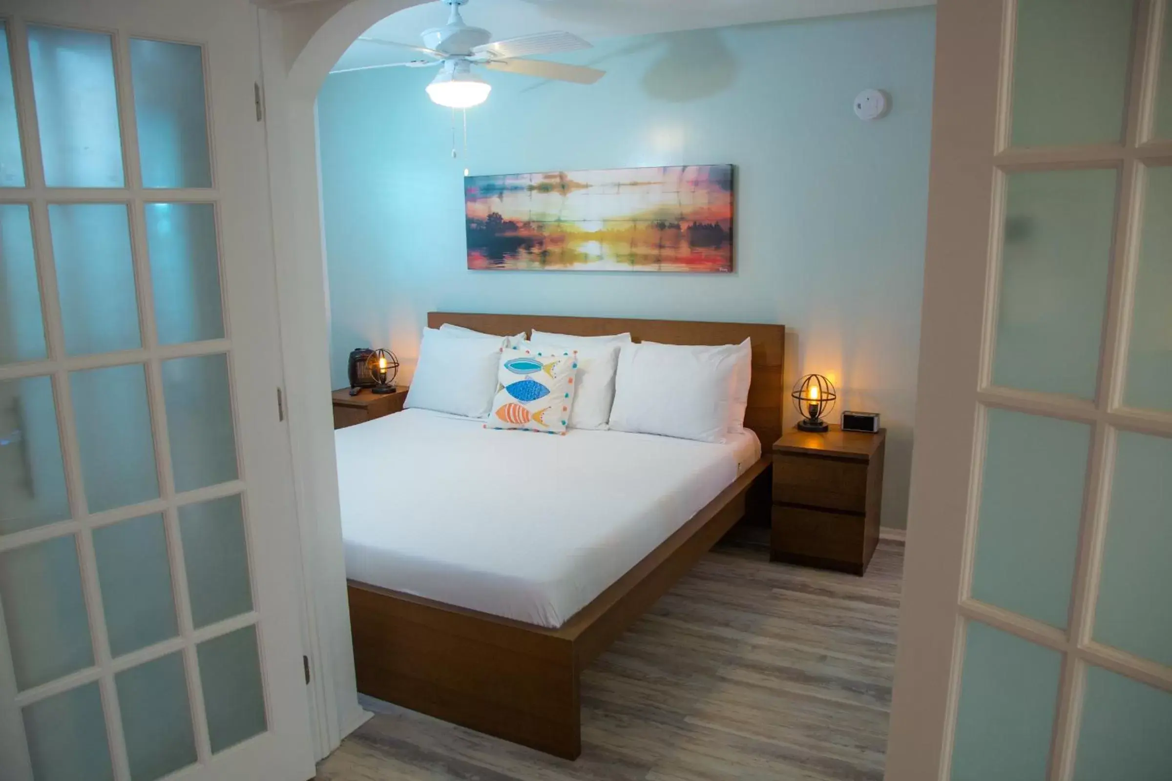 Bedroom, Bed in St. Pete Beach Suites