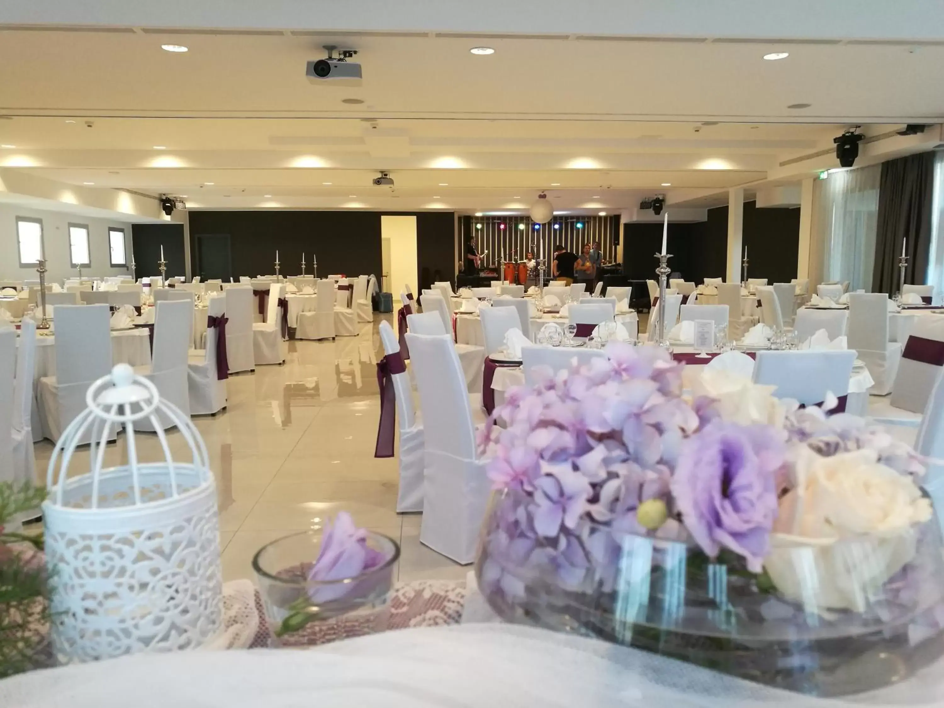 Banquet/Function facilities, Banquet Facilities in Hotel Salona Palace