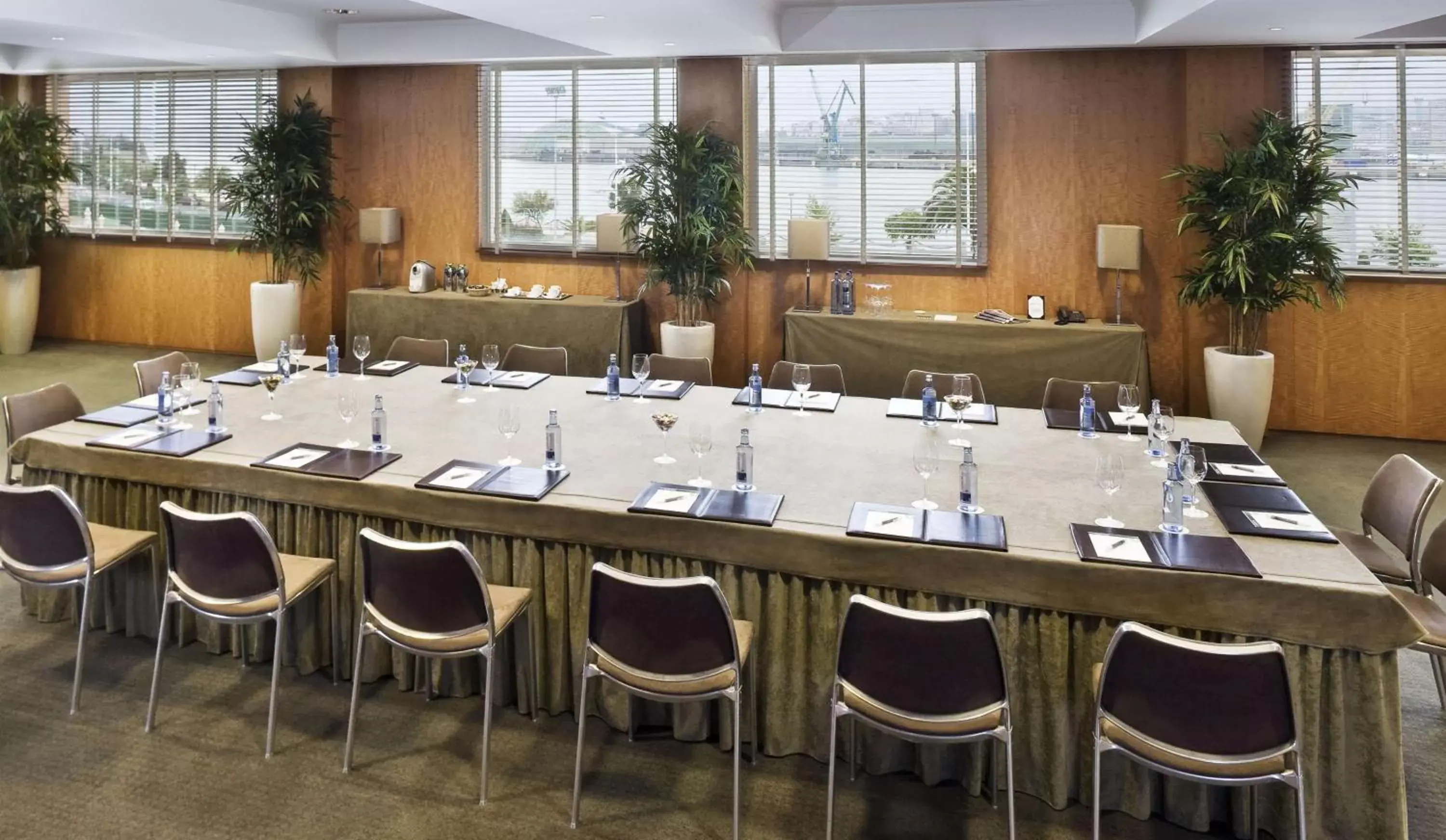 Meeting/conference room, Restaurant/Places to Eat in NH Collection A Coruña Finisterre