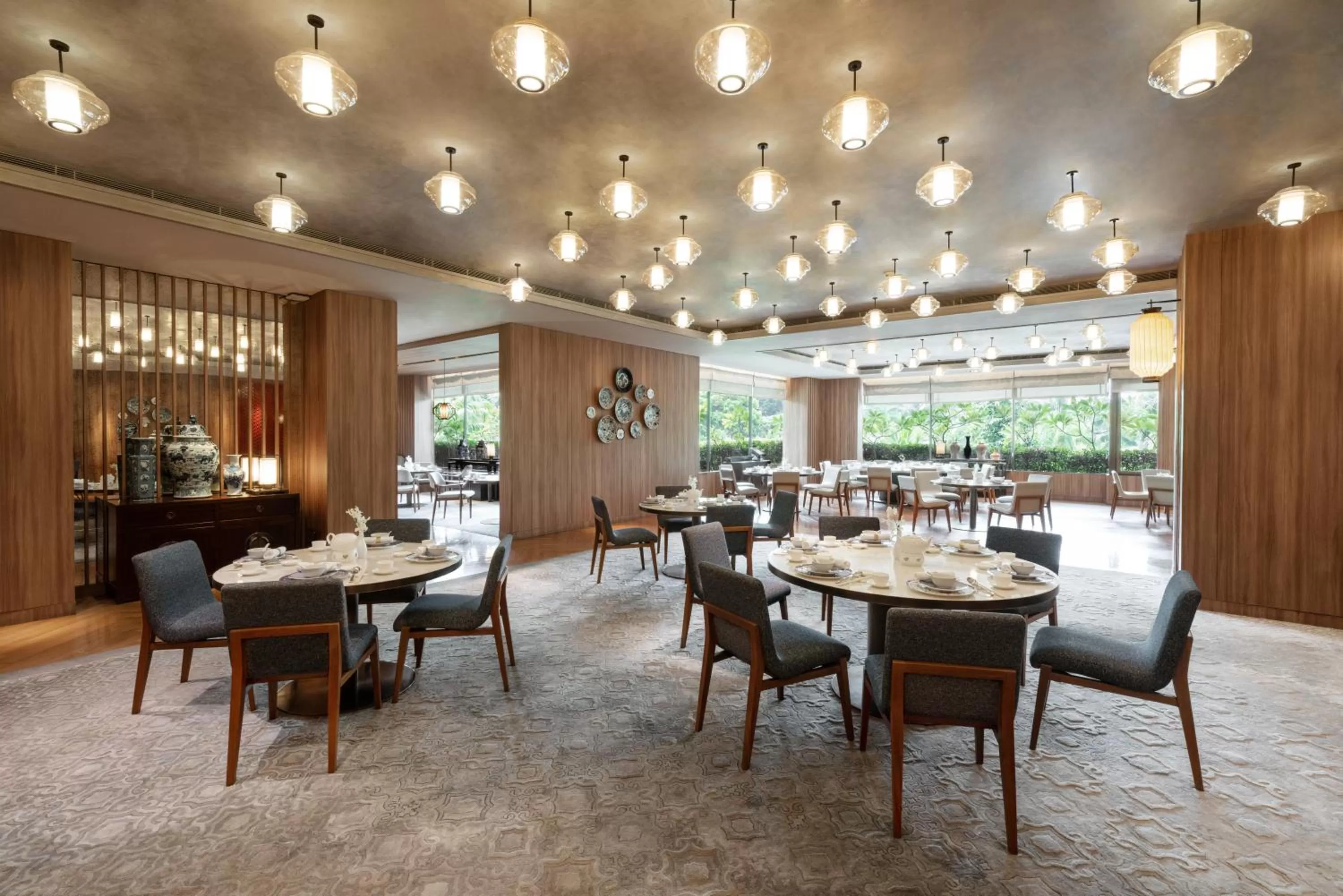 Restaurant/places to eat in Edsa Shangri-La, Manila